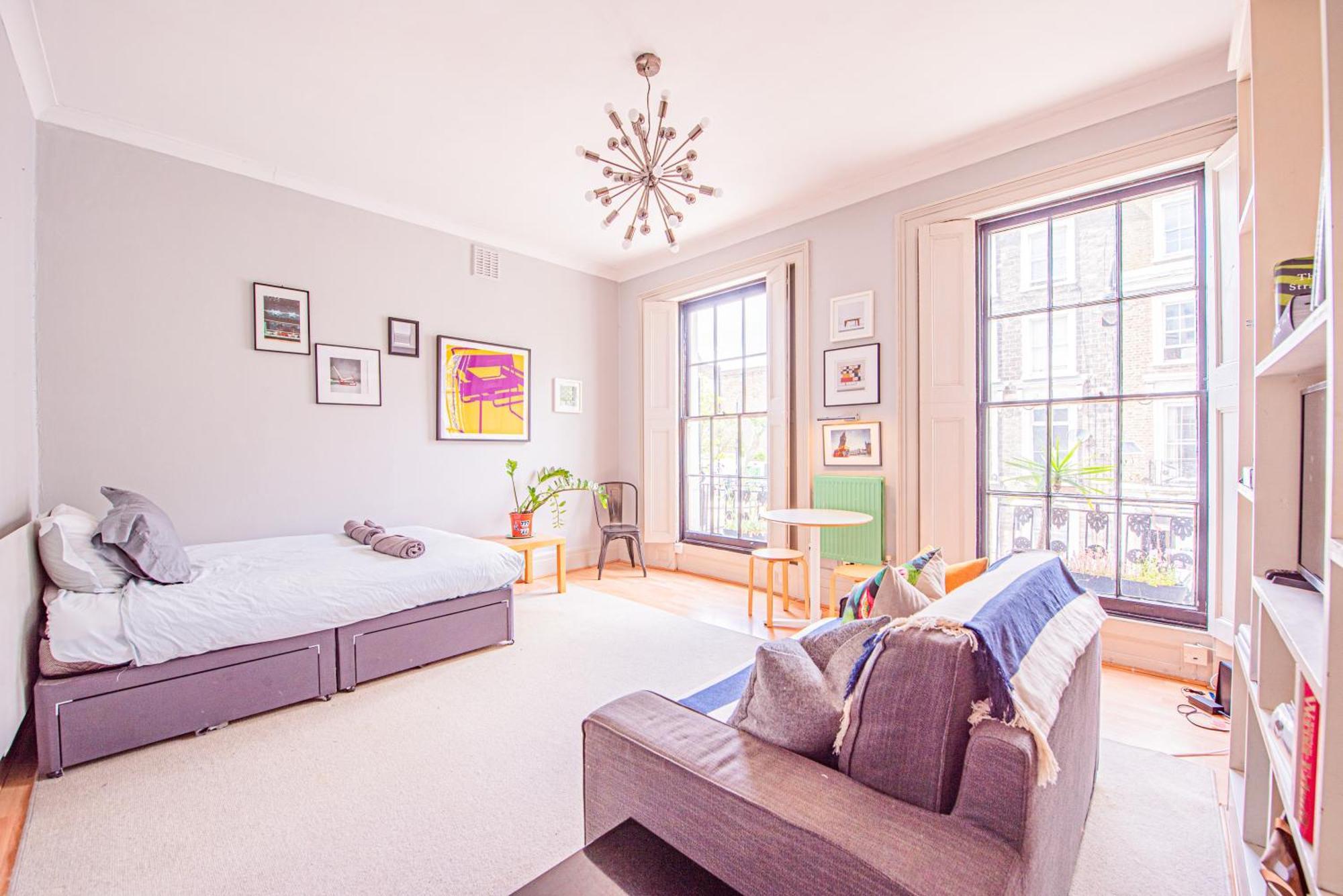 Picturesque Flat In Camden Town