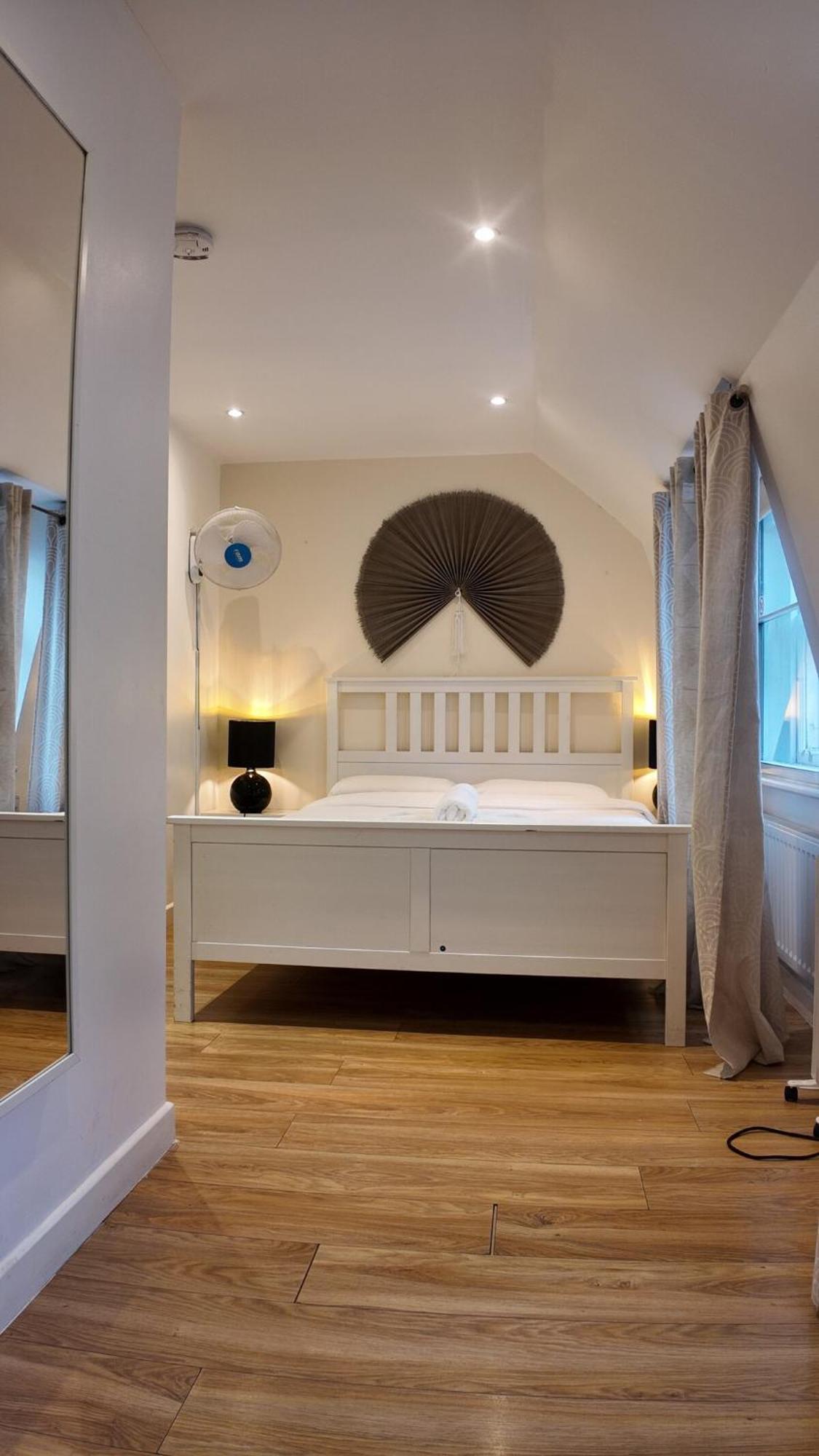 3 Bhk Haymarket Leicester Square Soho Hy04 *