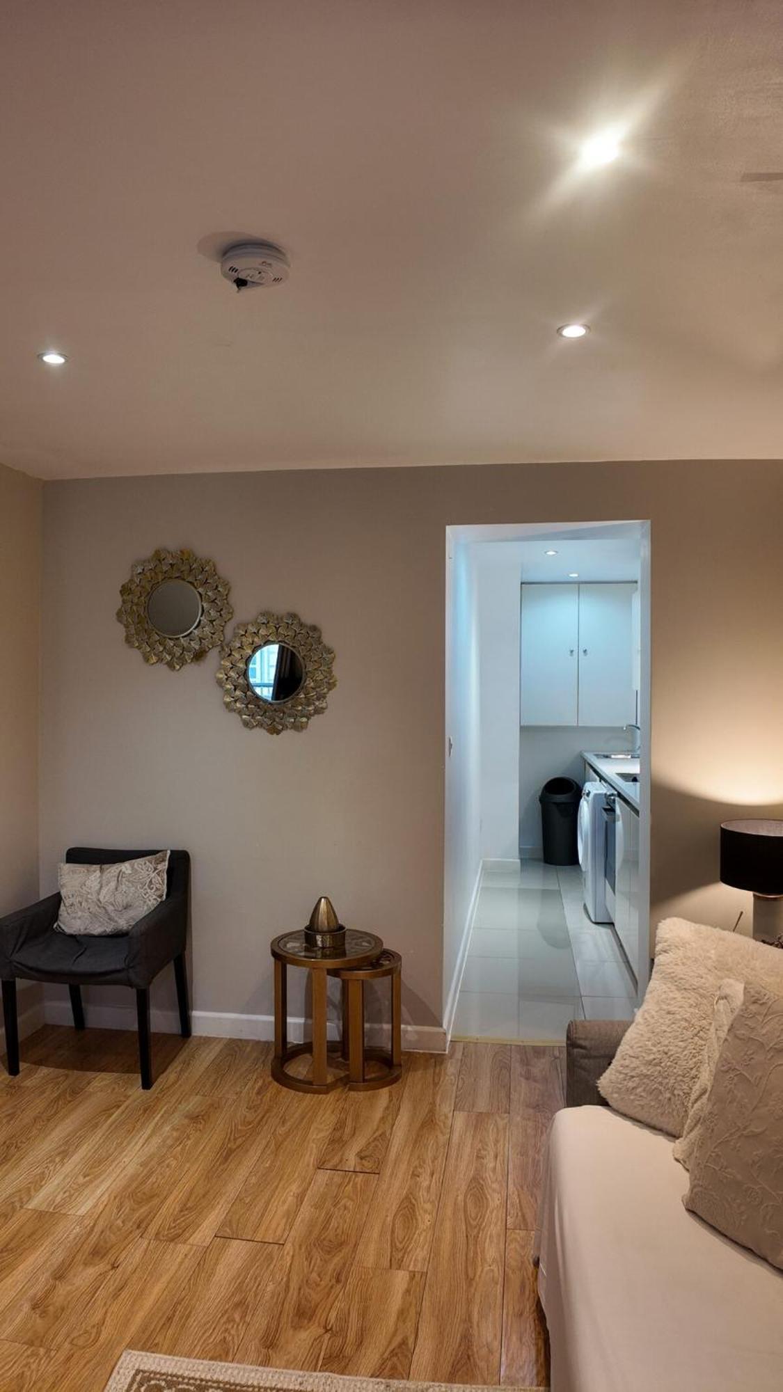 3 Bhk Haymarket Leicester Square Soho Hy04 Apartment *