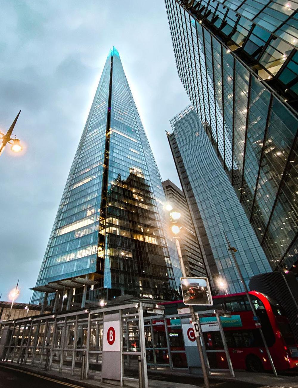 20 Percent Off May- Mobilerate Offers-Genius Offers-Londonbridge City Apartment W Free Parking-Wifi-Sleeps 7-4Bd-Location-Family! * London