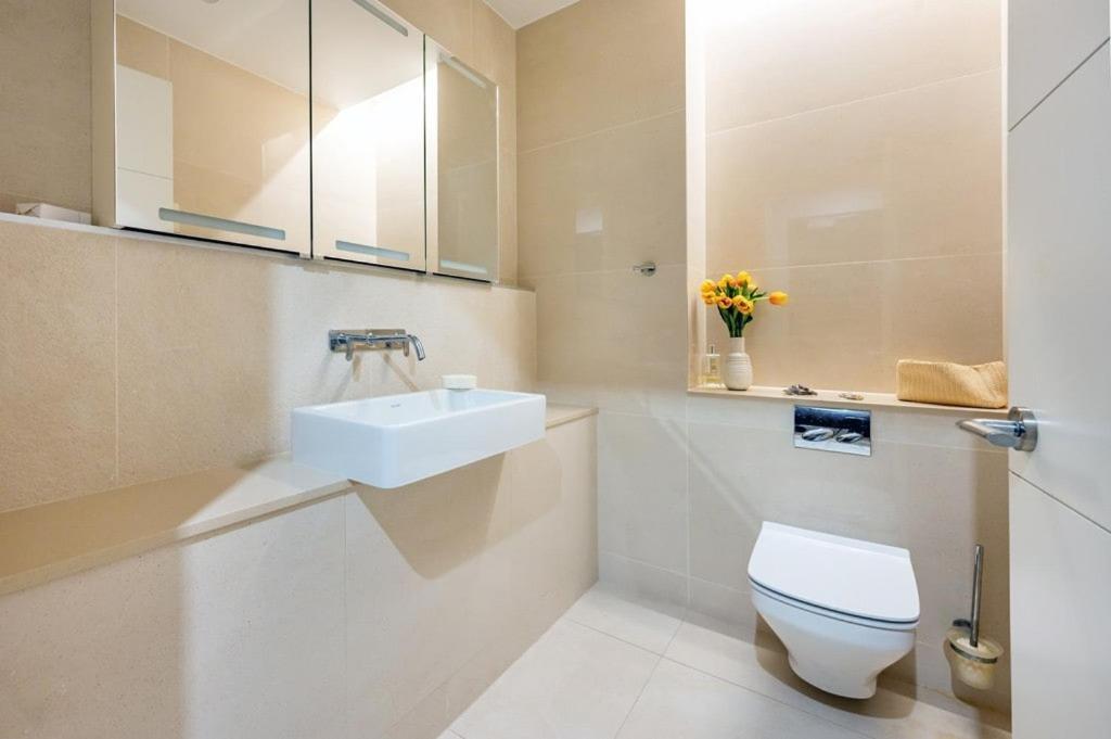 Three Bedroom, Leicester Square Duplex Holiday home *