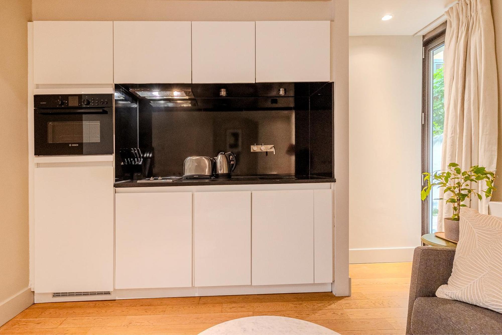 Modern 1br Duplex, 3 Min Blackfriars St!