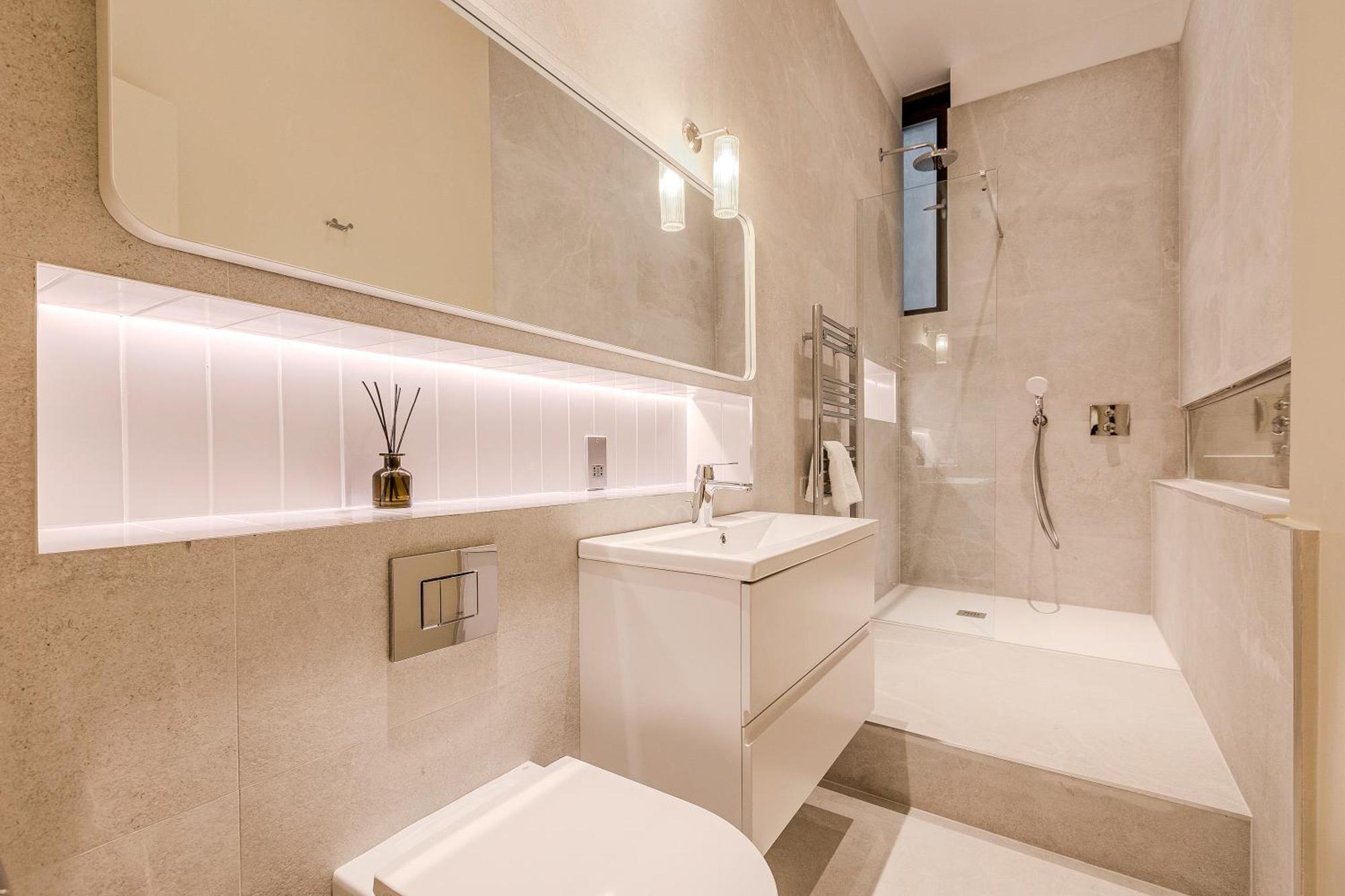 Modern 1br Duplex, 3 Min Blackfriars St! * London