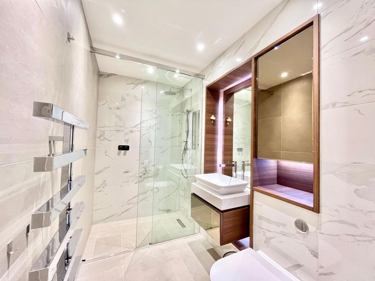 Modern 3 Beds In Aldgate East