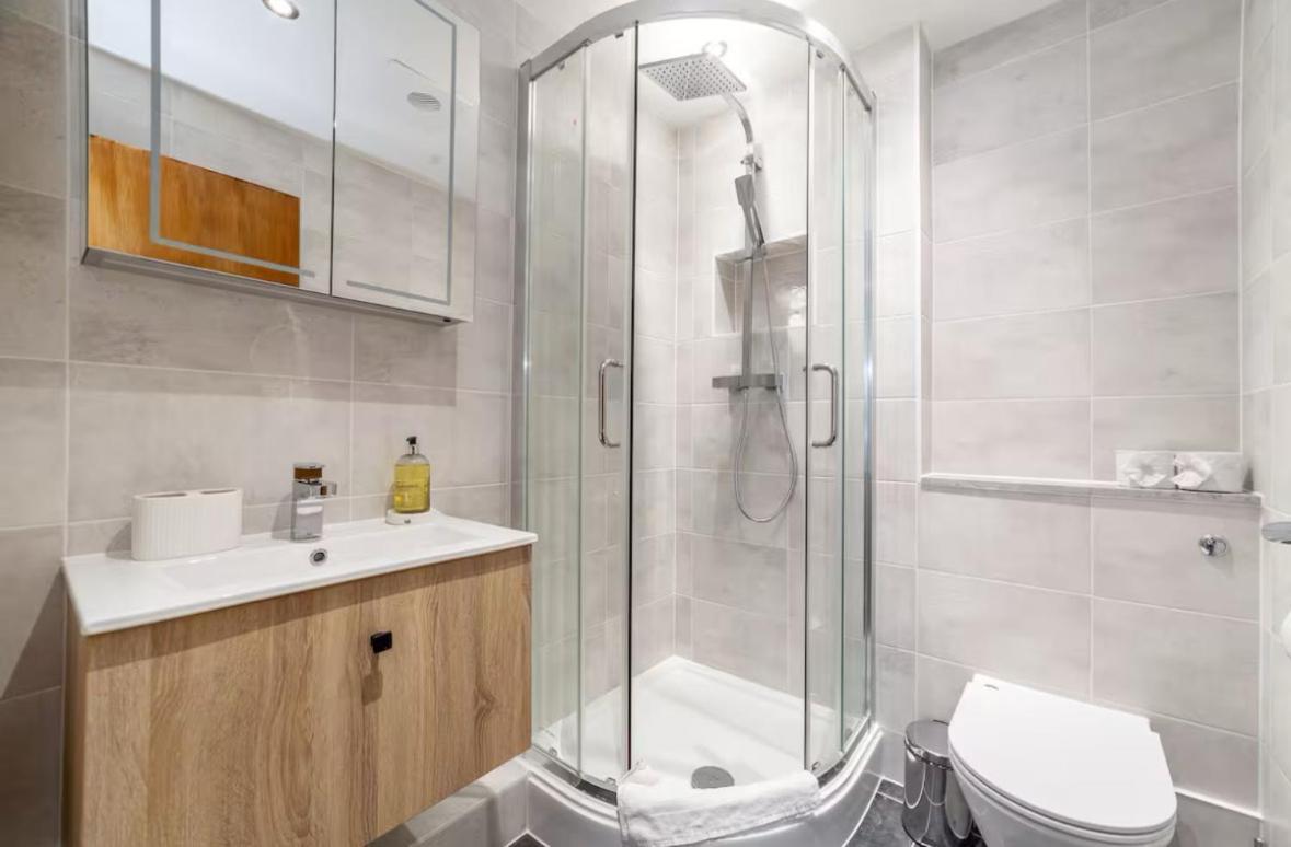 Avida Lettings - Modern Close To Westfield And Notting Hill Apartamento Londres