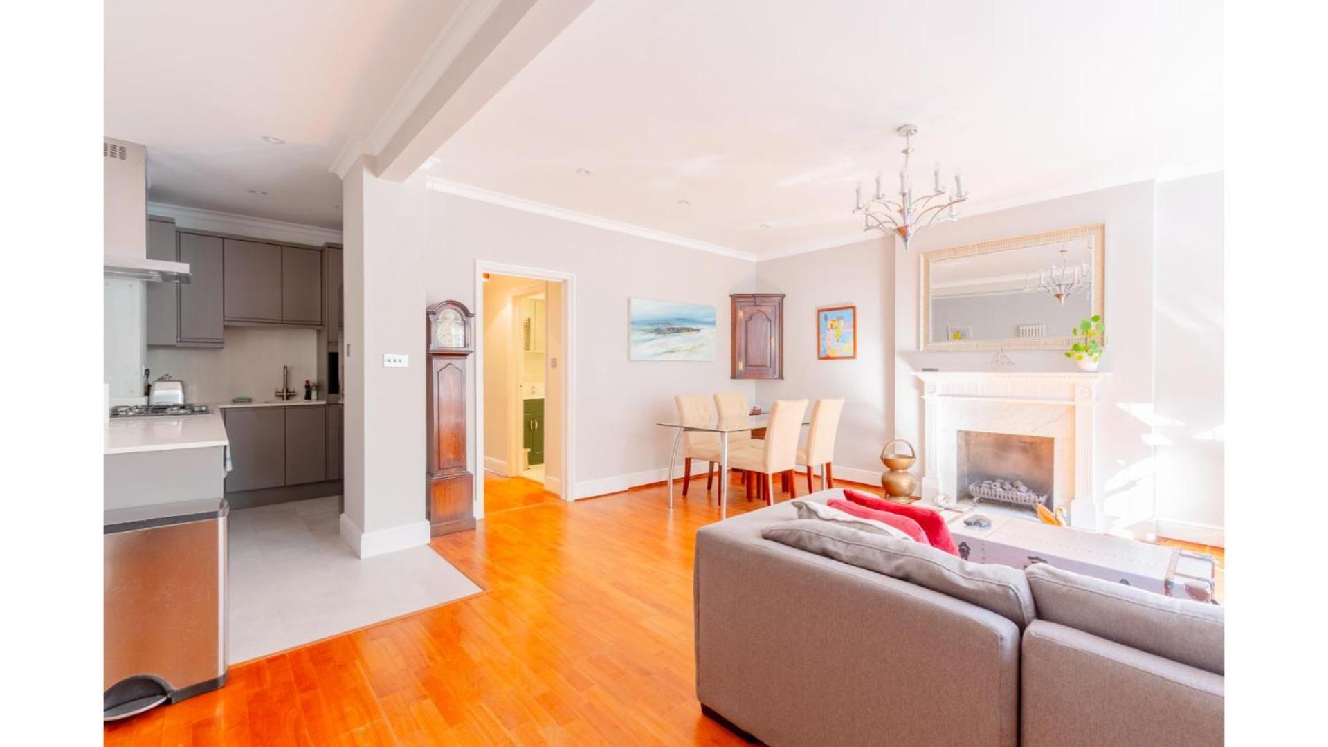 Apartment Sophisticated 2bd Flat With Patio West Kensington