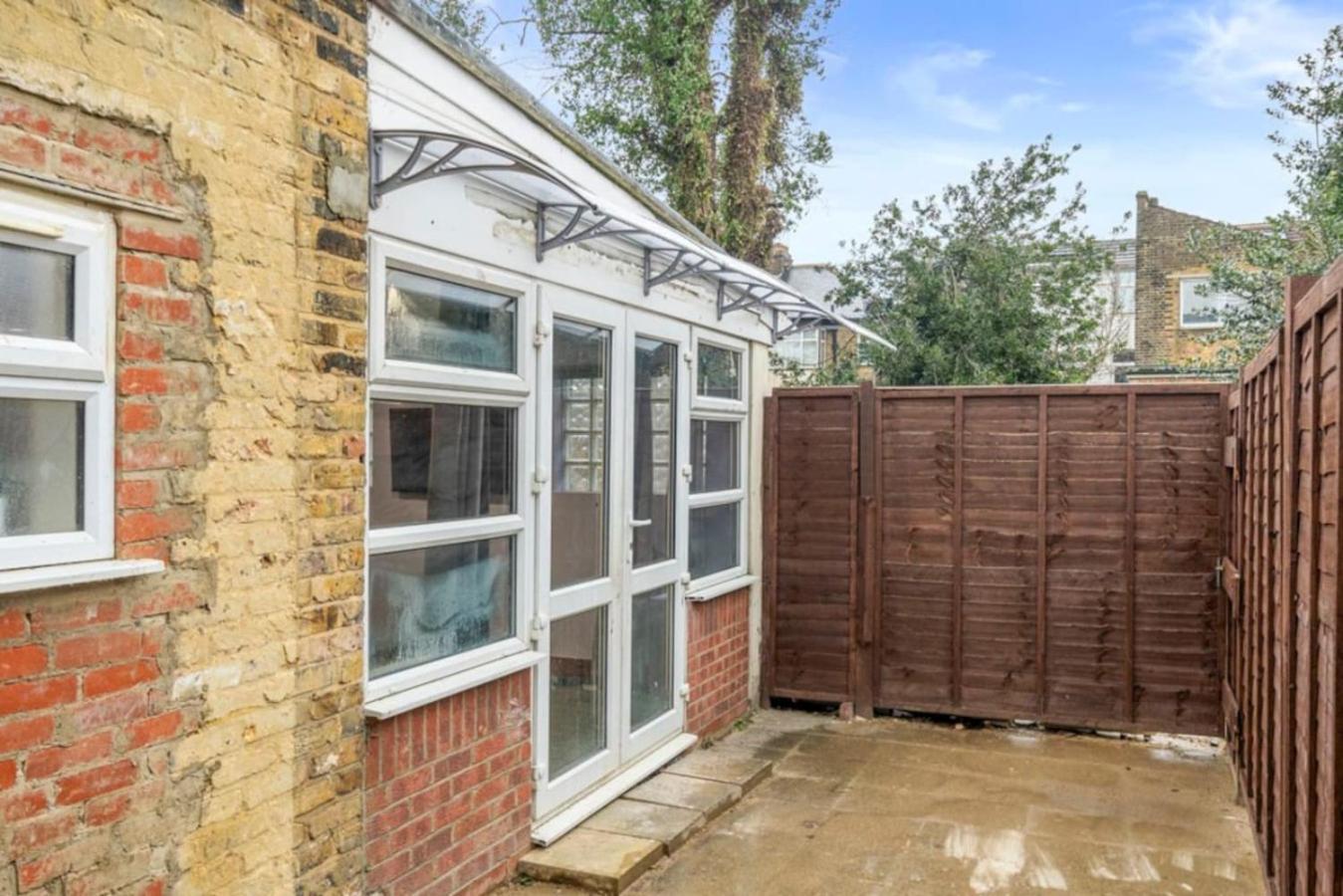 Apartment Spacious One Bedroom Flat Free Parking *