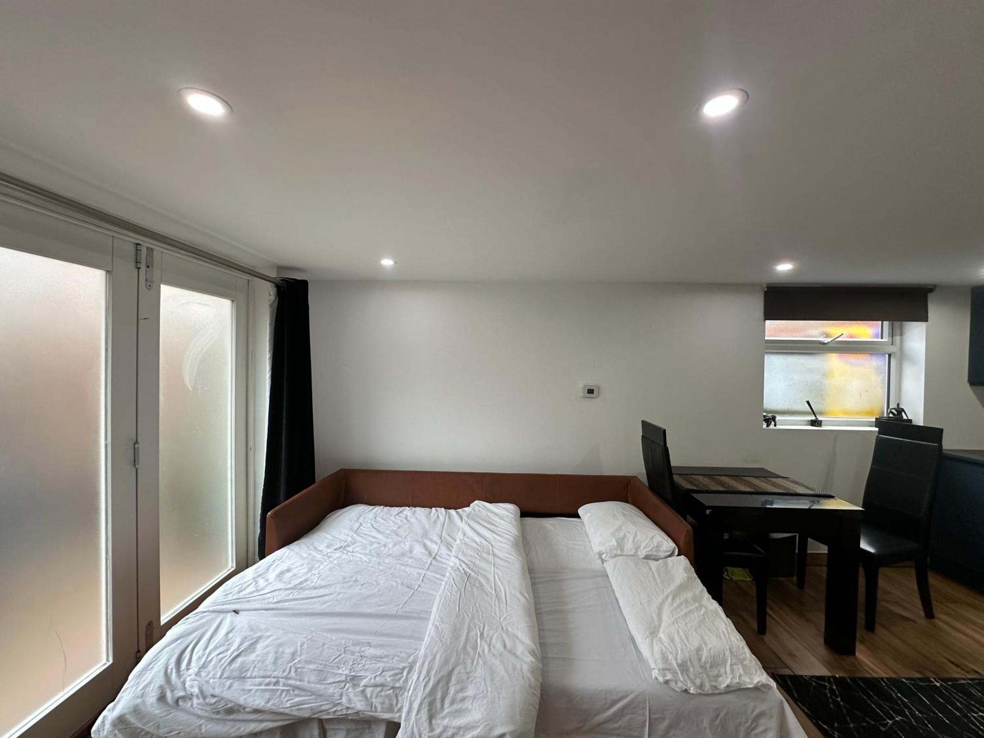 Studio With Own Garden Apartment