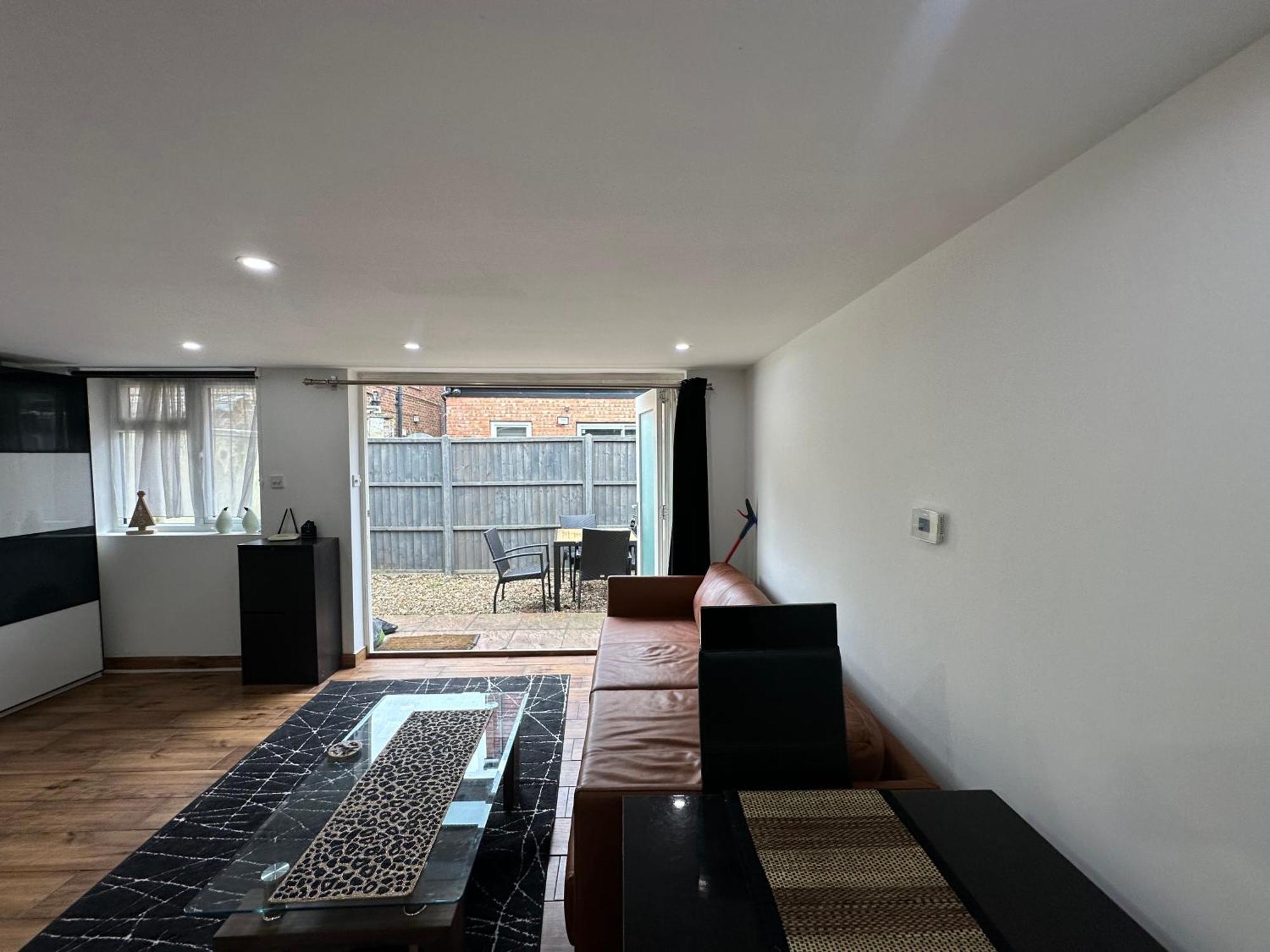 Apartment Studio With Own Garden