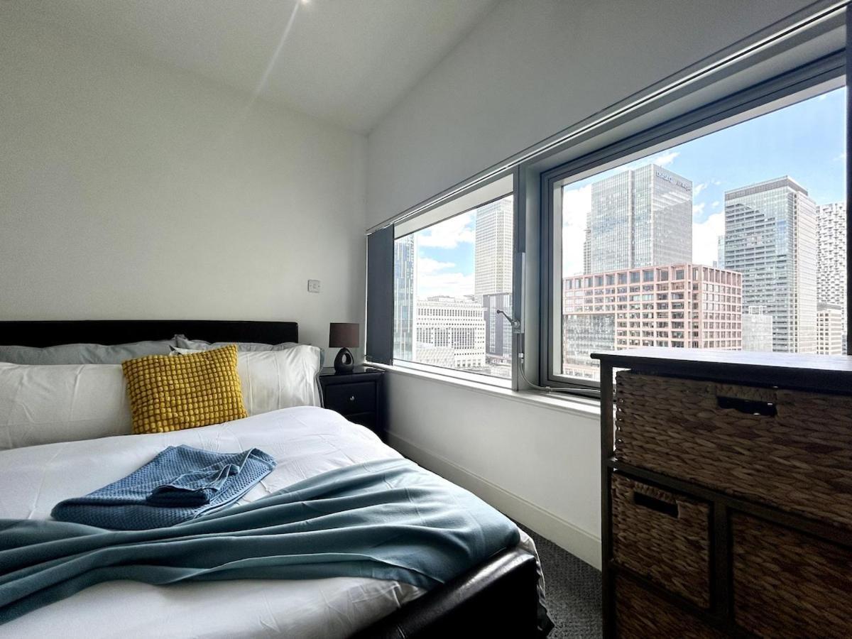 Apartment Luxe , Balcony , Gym , Views , 5 Minutes To Station