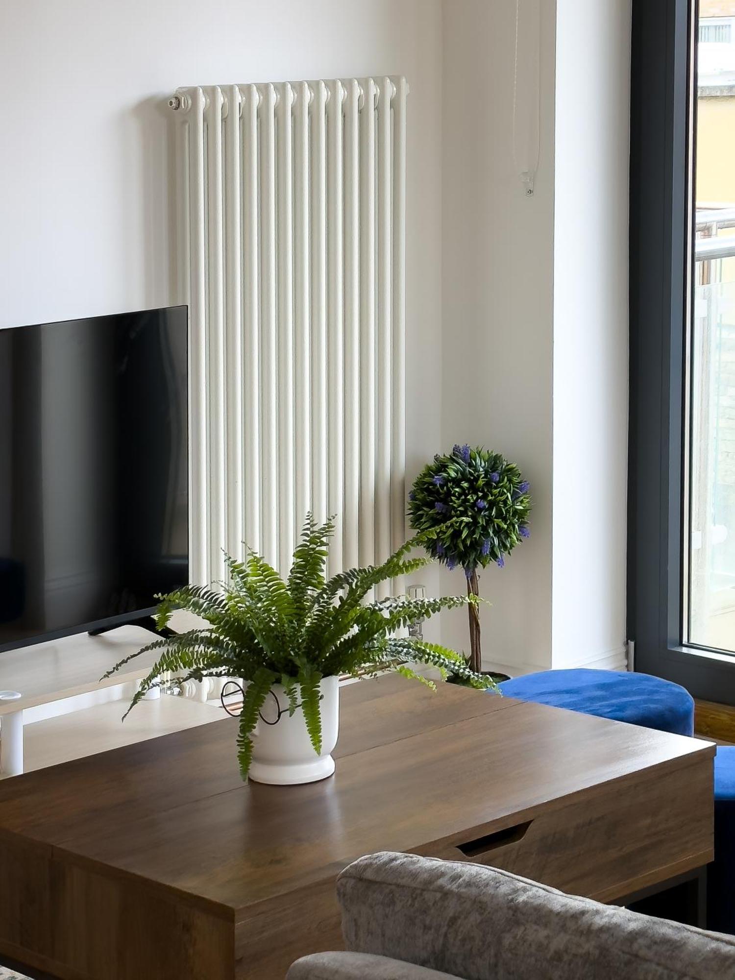 Hoxton Shoreditch 2 Bdr 2 Bath Balcony Apartment *