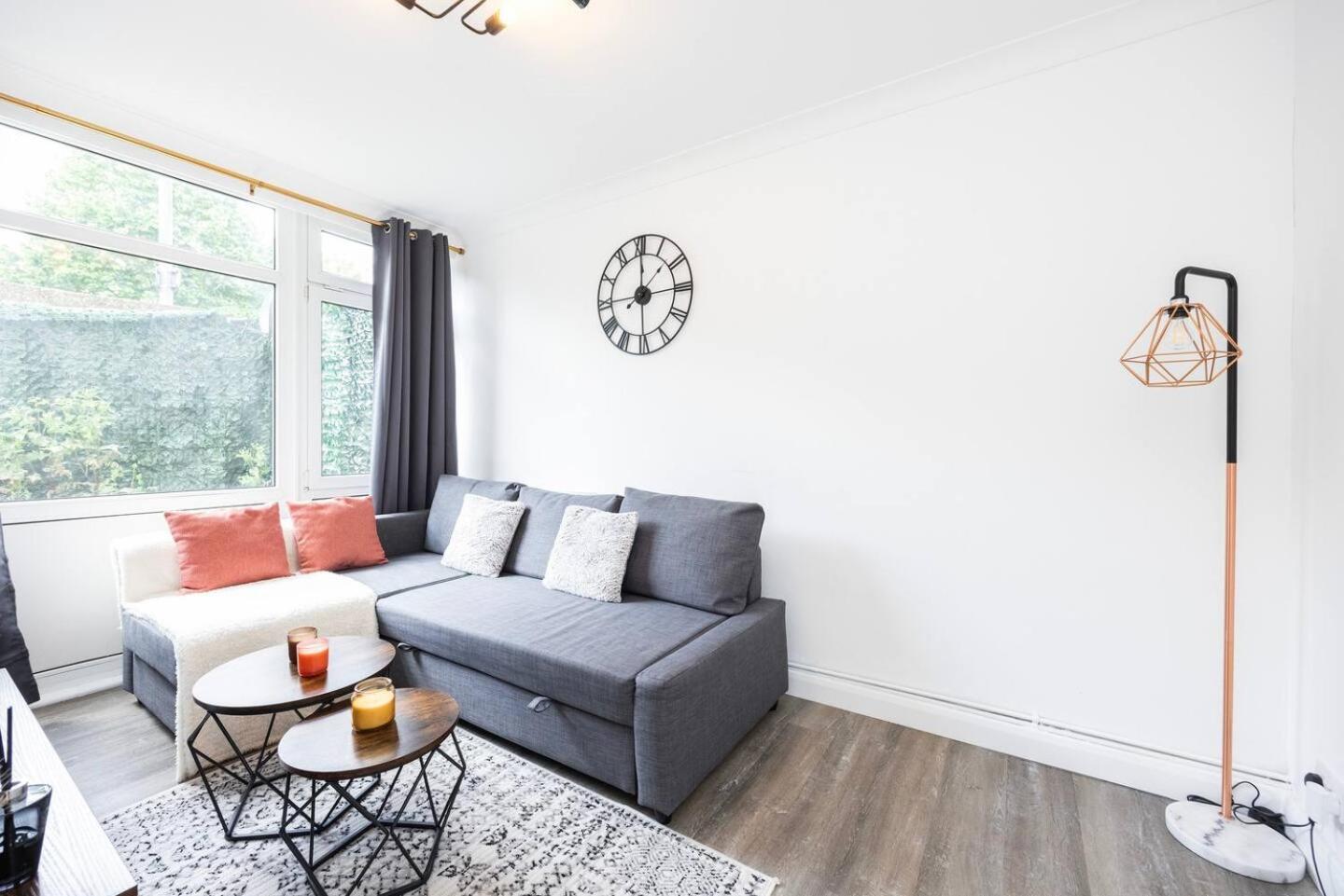 Spacious 2br Gem - Close To Clapham Junction Casa de férias Londres