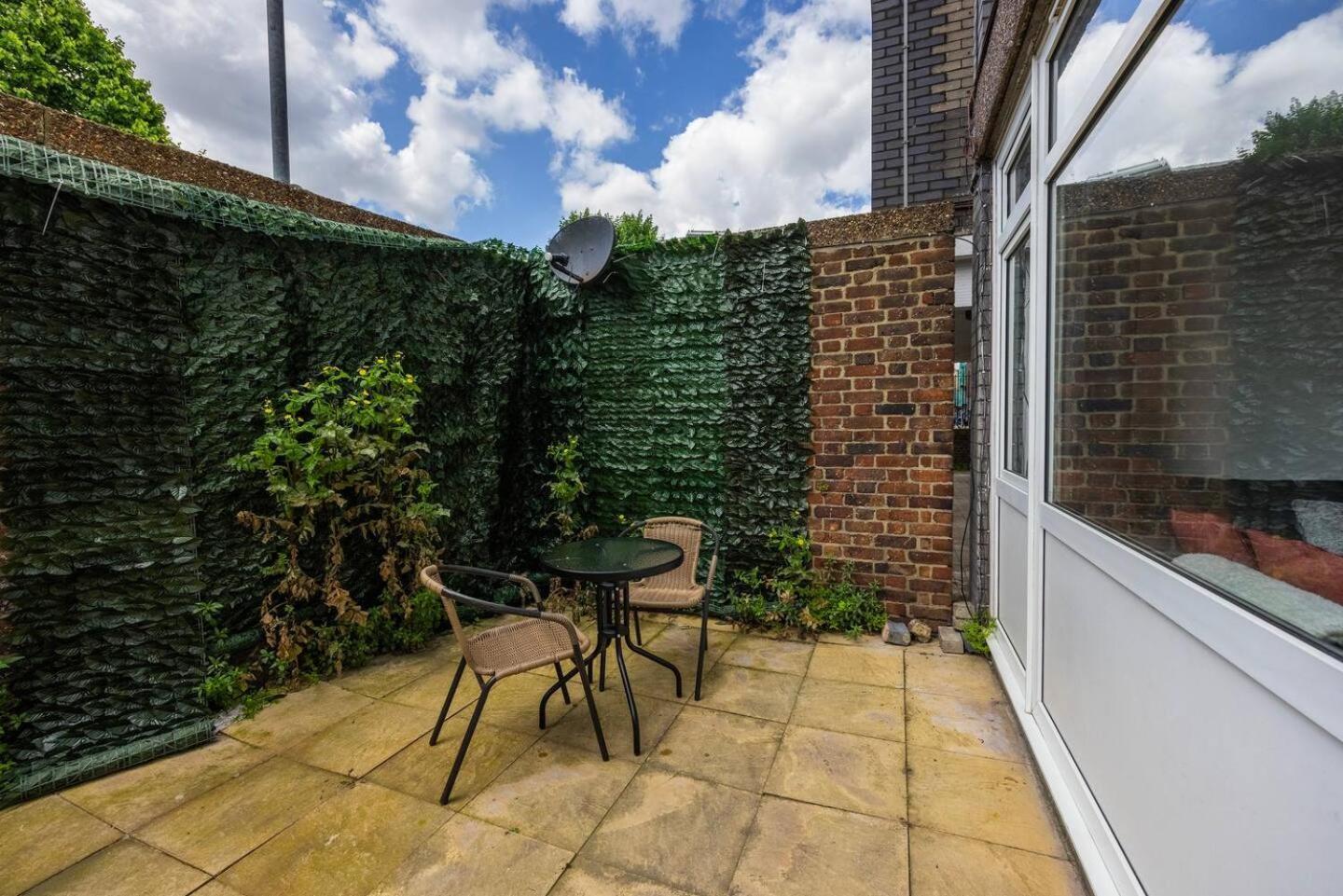 Spacious 2br Gem - Close To Clapham Junction Casa de férias Londres