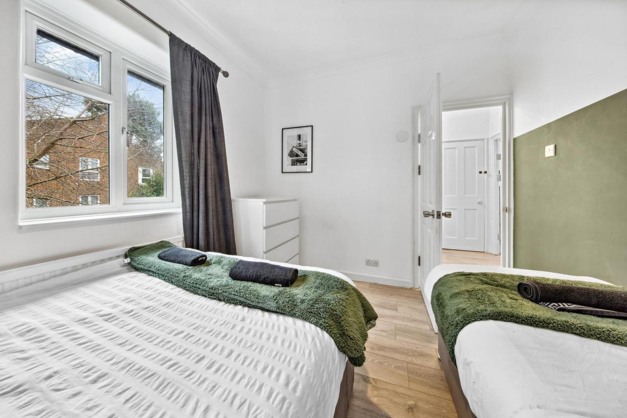 Casa de férias Luxury Retreat - Sleeps 7 - Hot Tub - Jacuzzi Londres