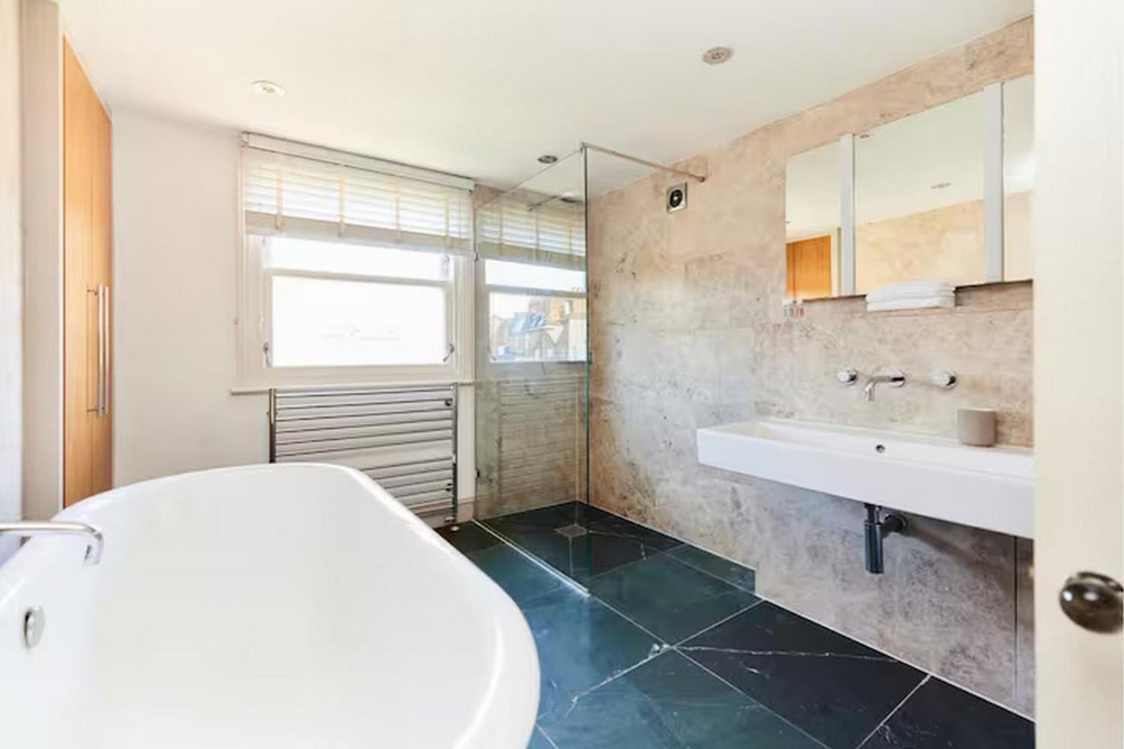 Stylish 3br With Private Patio In Maida Vale Apartment London
