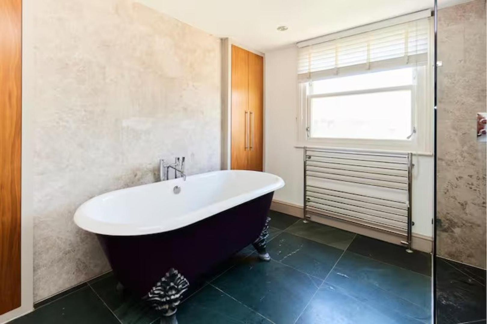 Apartment Stylish 3br With Private Patio In Maida Vale London