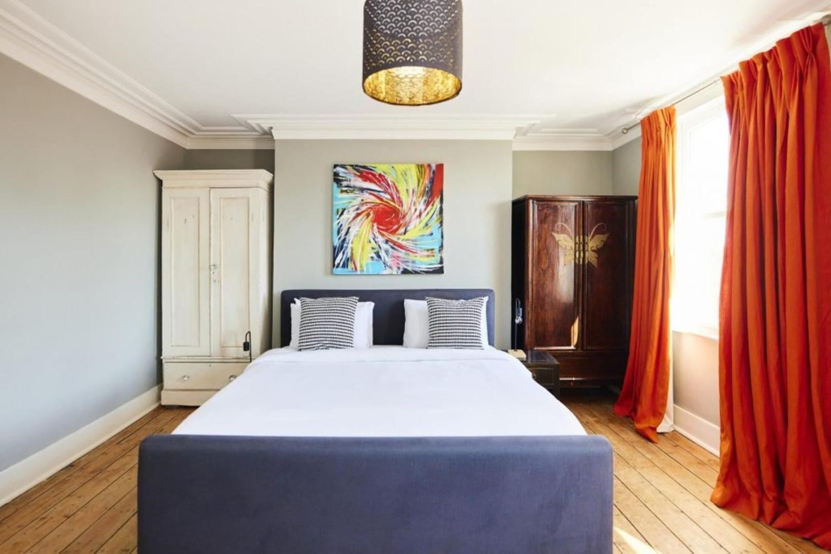 Stylish 3br With Private Patio In Maida Vale Apartment