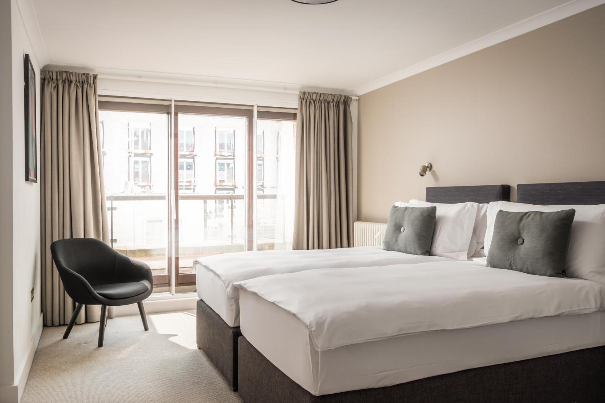 Monarch House - Serviced - Kensington * London