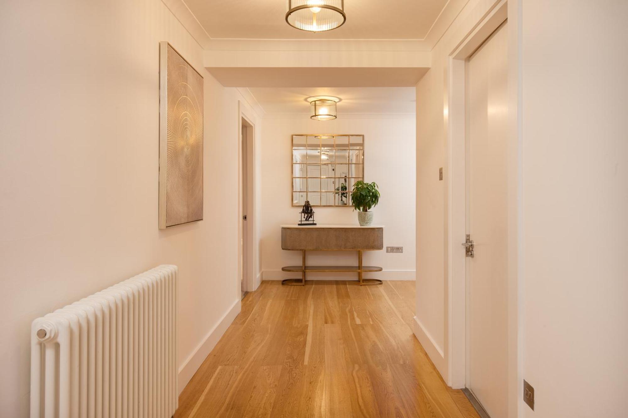 Monarch House - Serviced - Kensington
