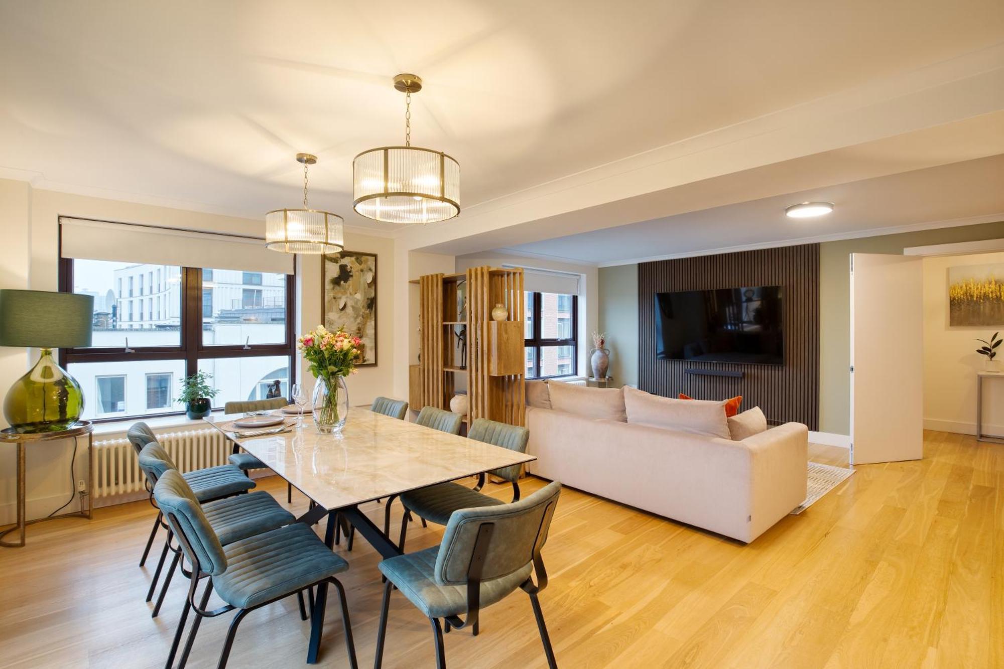Monarch House - Serviced - Kensington Apartment