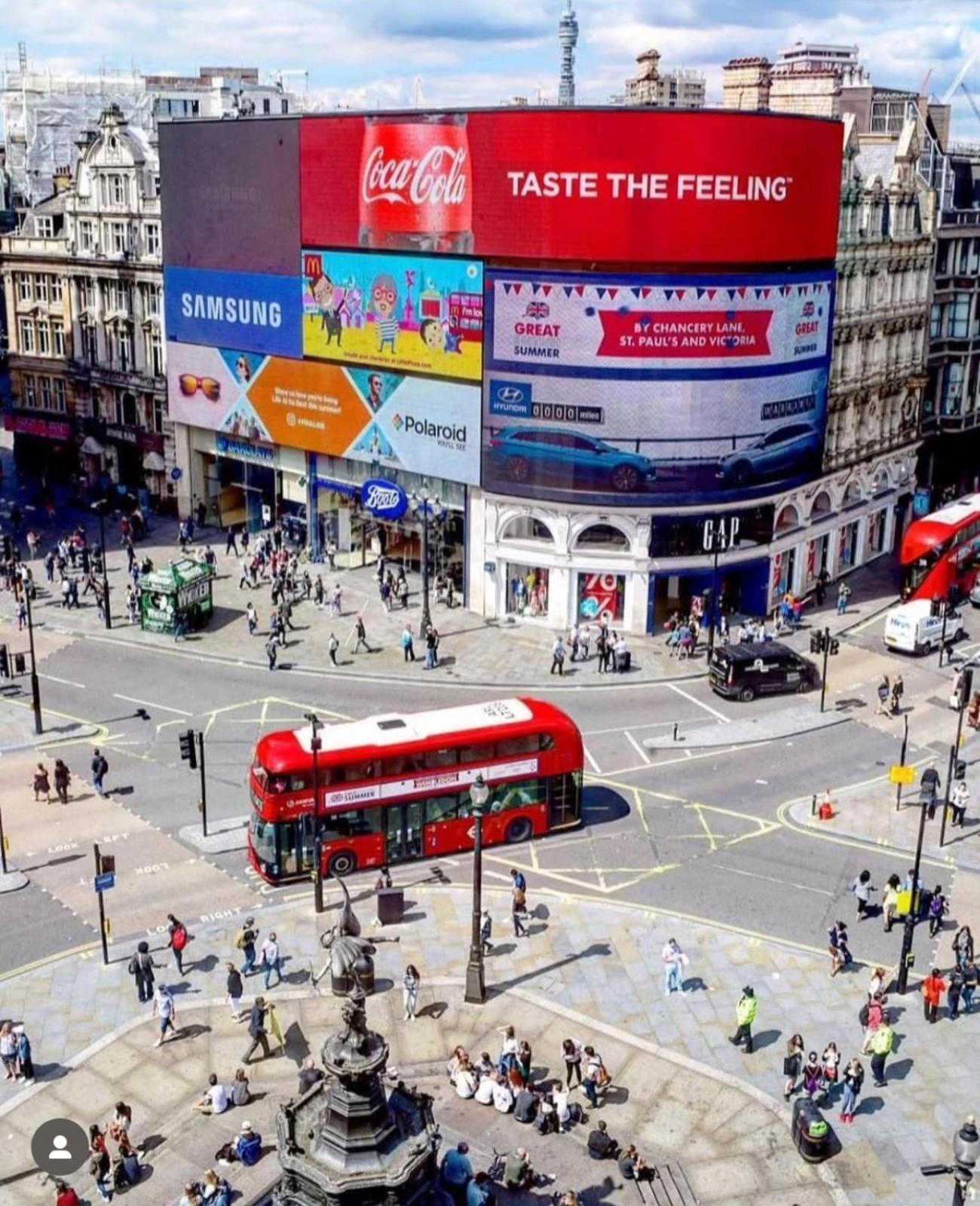 Elegant 3-bedroom In The Heart Of Piccadilly Circus No Lift- 4gl Apartamento Londres