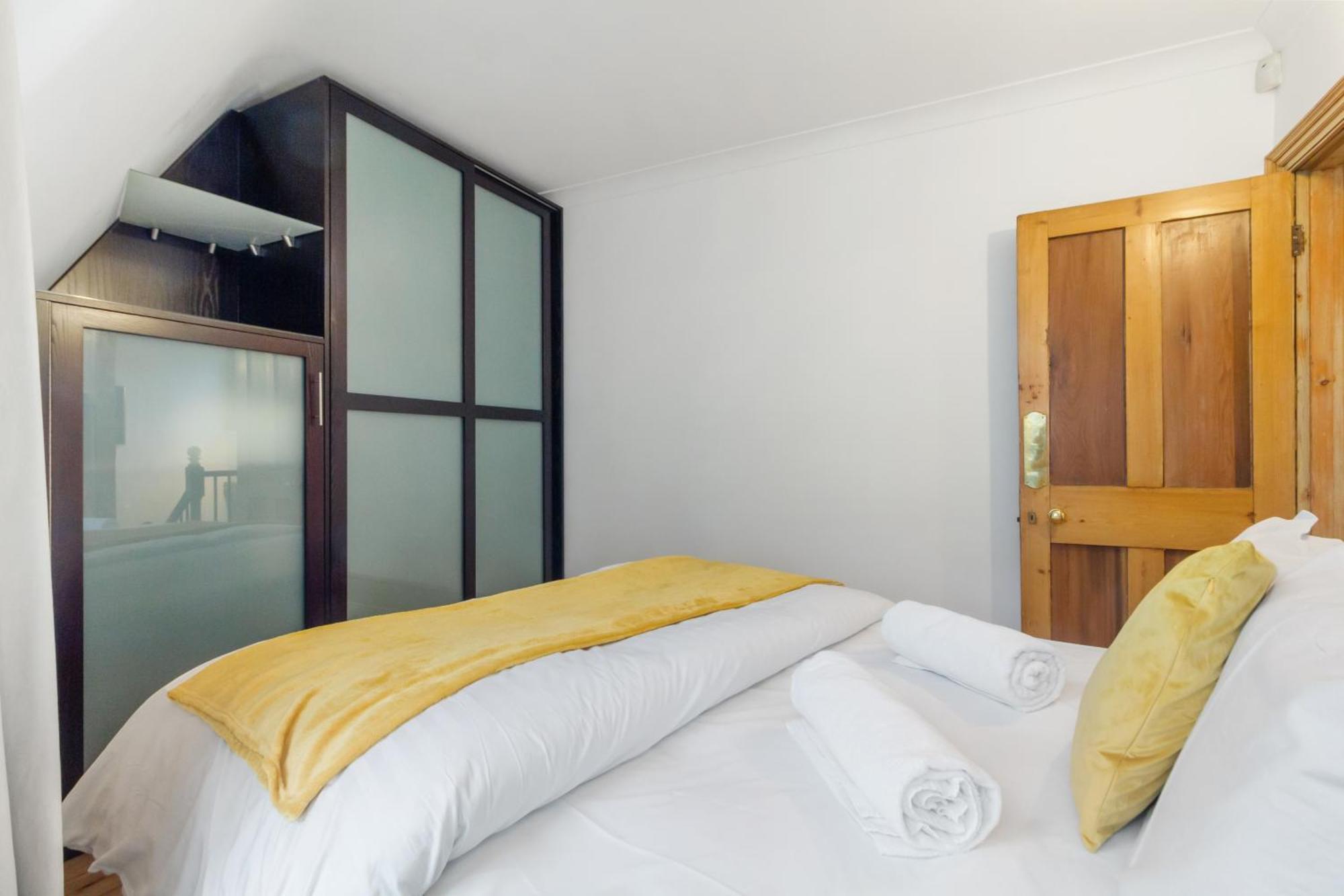 Elegant 3-bedroom In The Heart Of Piccadilly Circus No Lift- 4gl Apartamento *