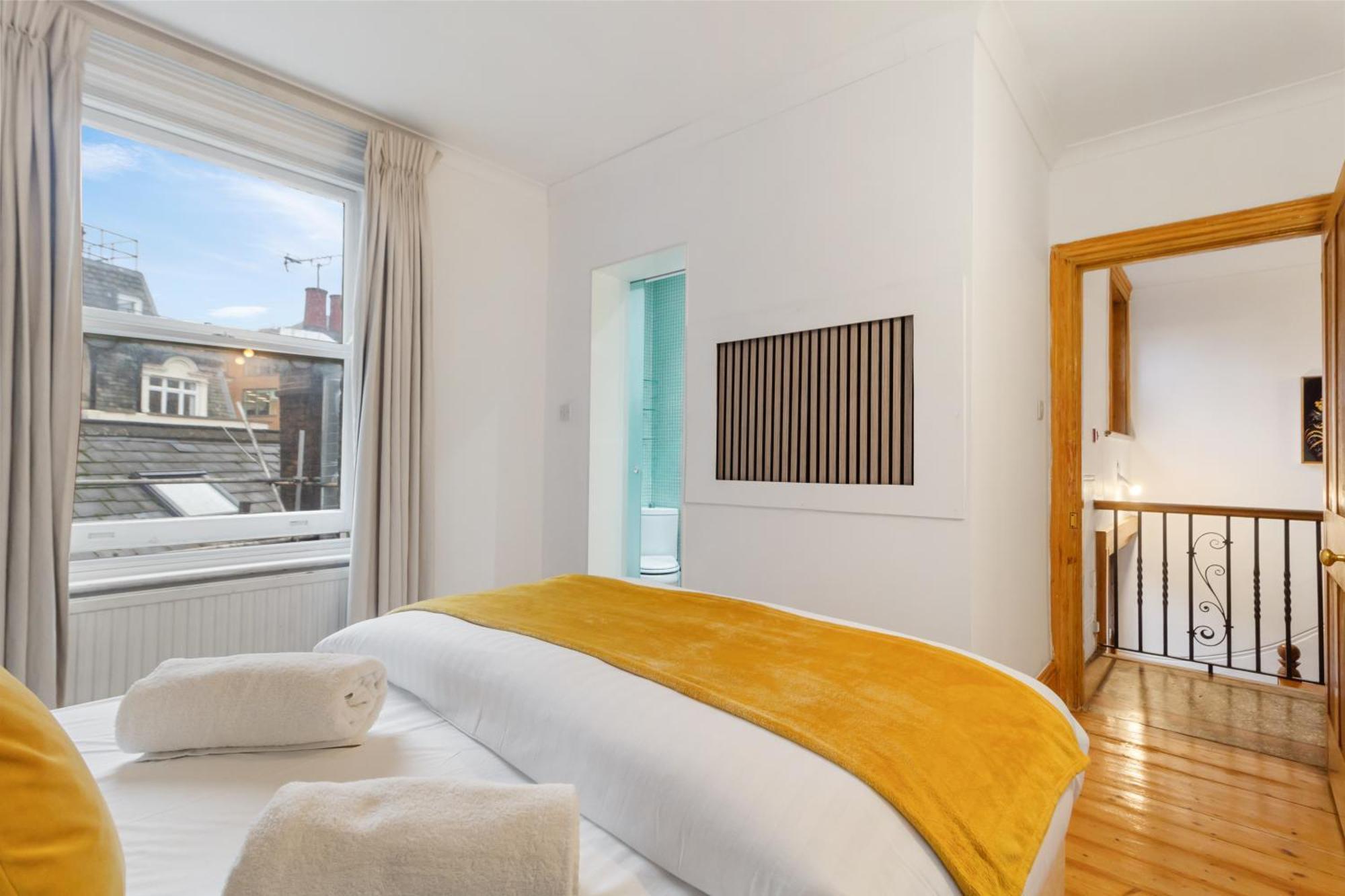 Elegant 3-bedroom In The Heart Of Piccadilly Circus No Lift- 4gl Apartamento Londres