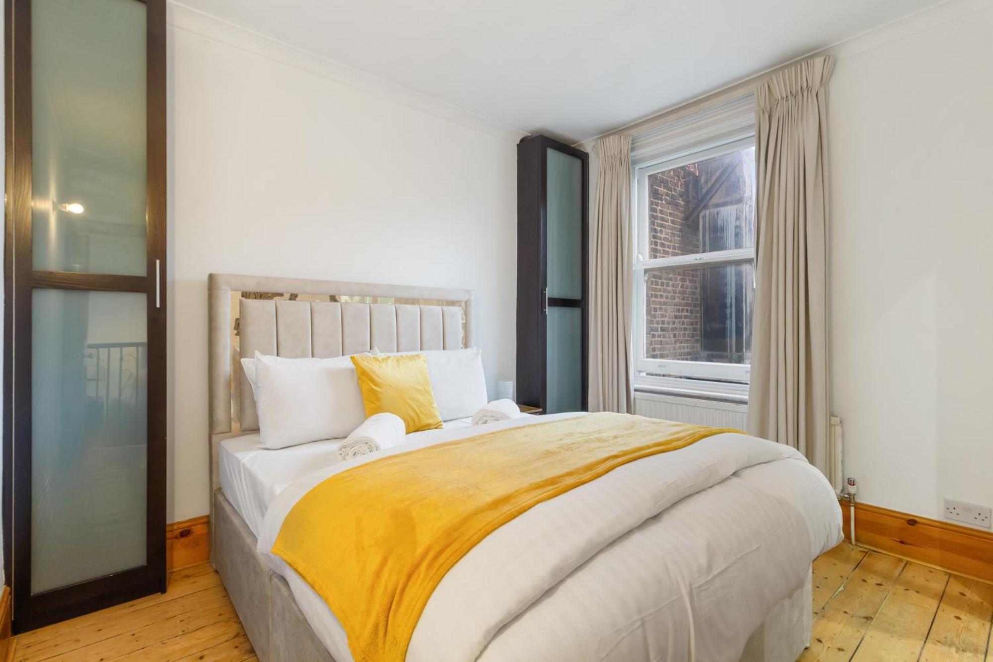 Elegant 3-bedroom In The Heart Of Piccadilly Circus No Lift- 4gl Apartamento