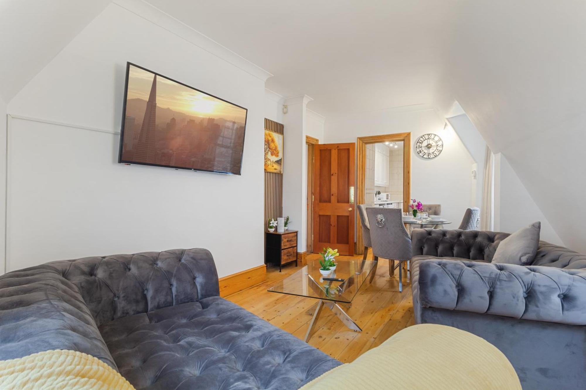 Apartamento Elegant 3-bedroom In The Heart Of Piccadilly Circus No Lift- 4gl Londres