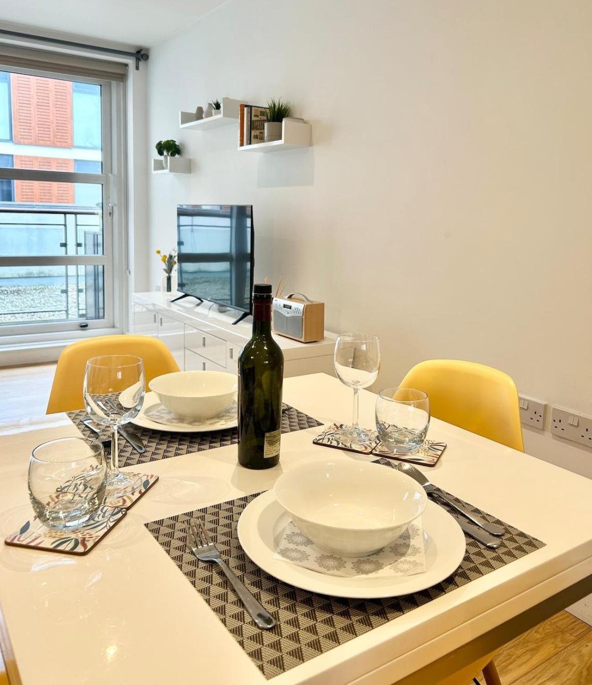Cozy Flat By Nine Elms Station - Zone 1 - London