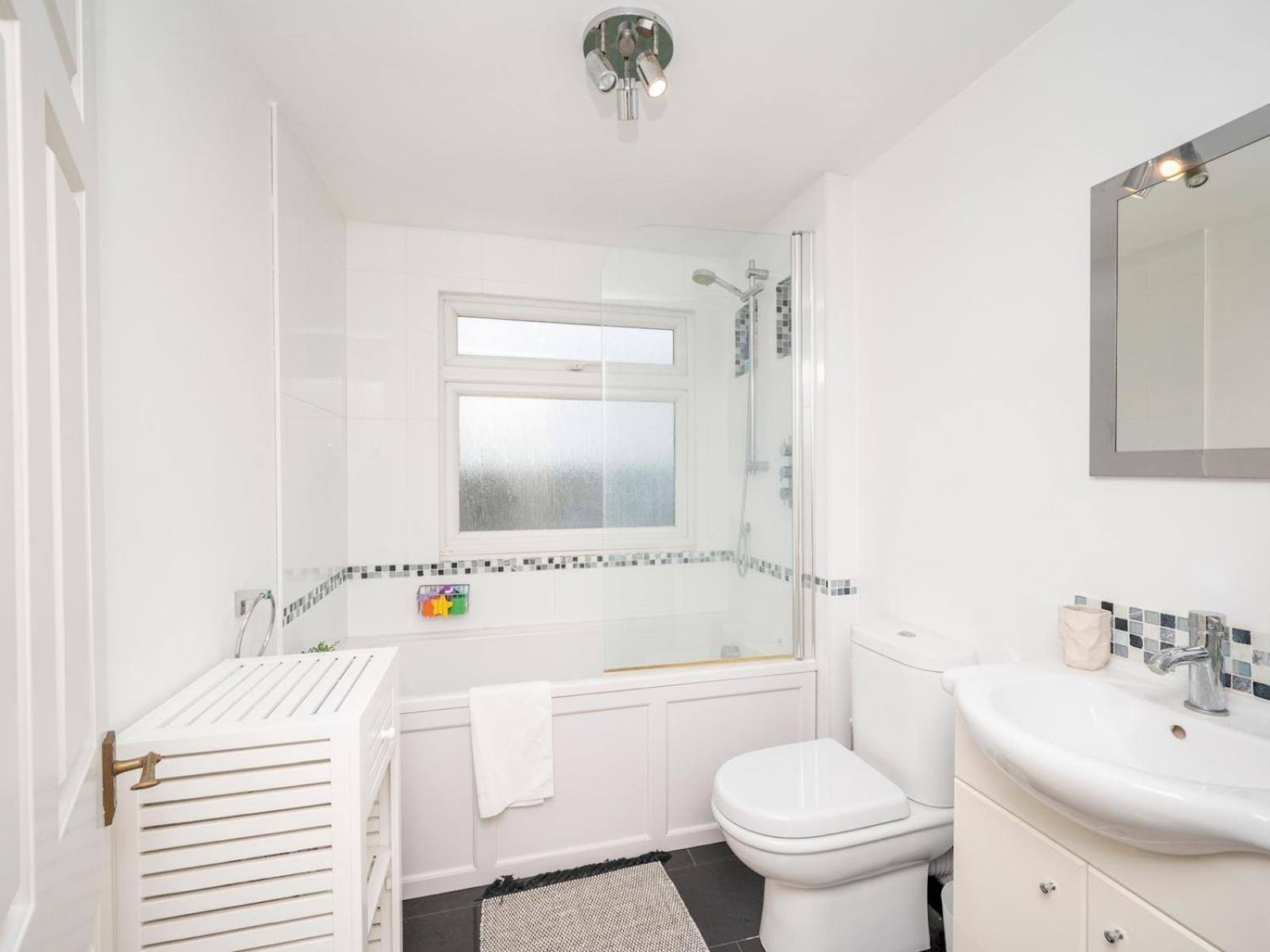 Spacious 3bedroom House Near Crystal Palace Pass The Keys Holiday home London