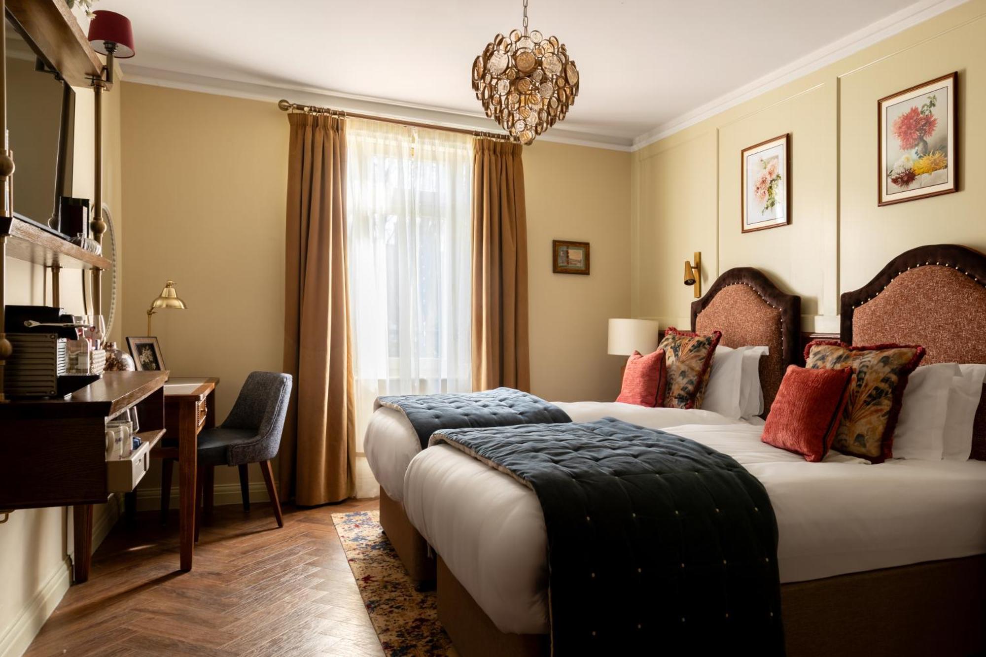 Coach & Horses 3* London