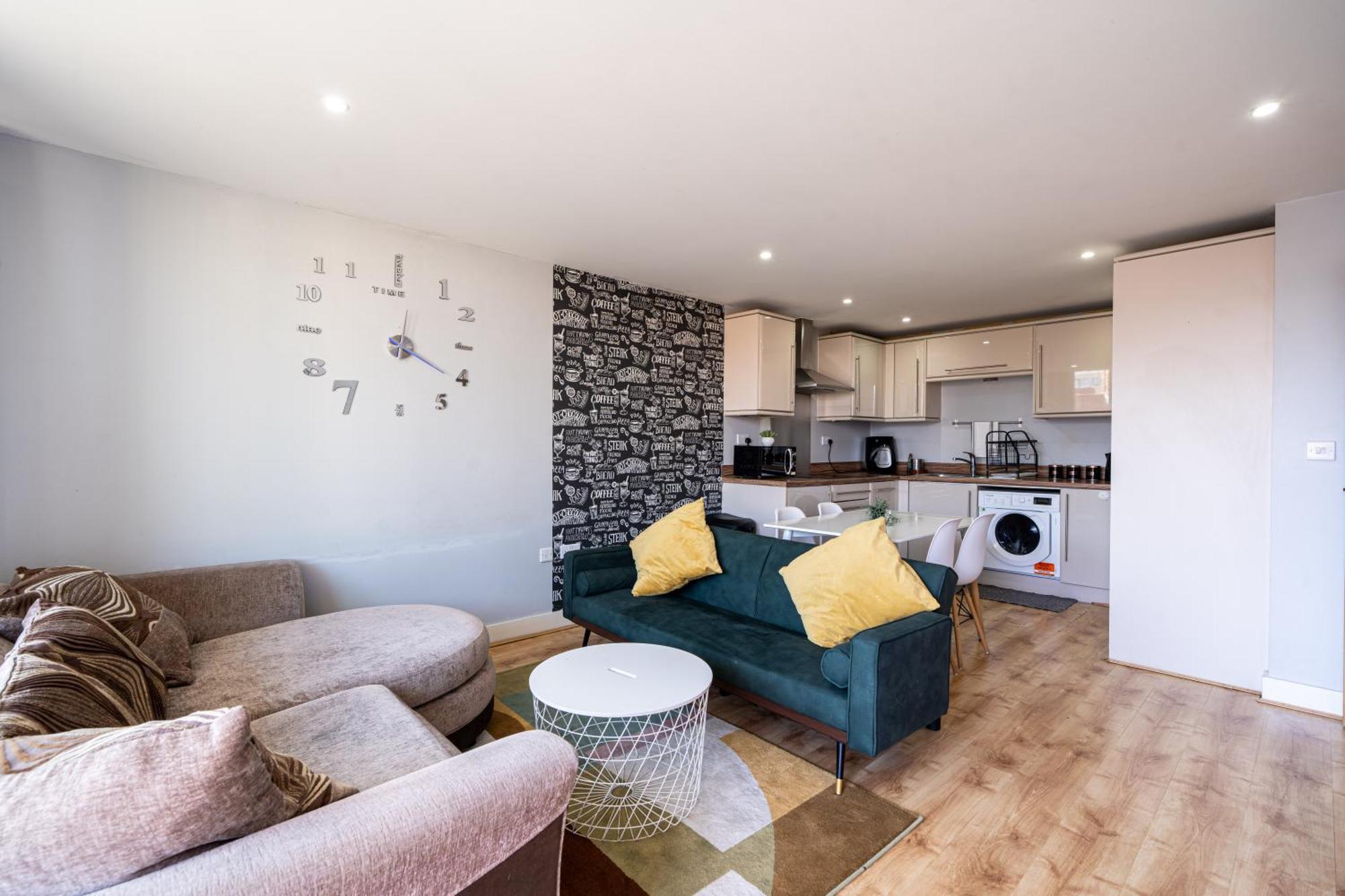 Apartment Chic Lakeside W Free Parking Near Excel