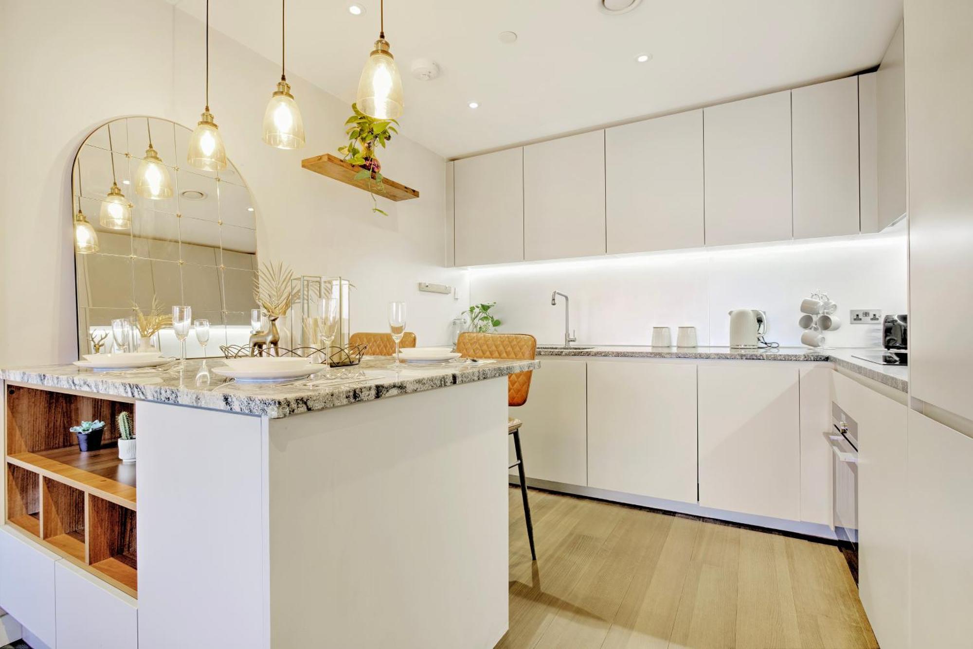 Trendy 3-bed, 2-bath - O2 Escape - Your Ideal Apartment *