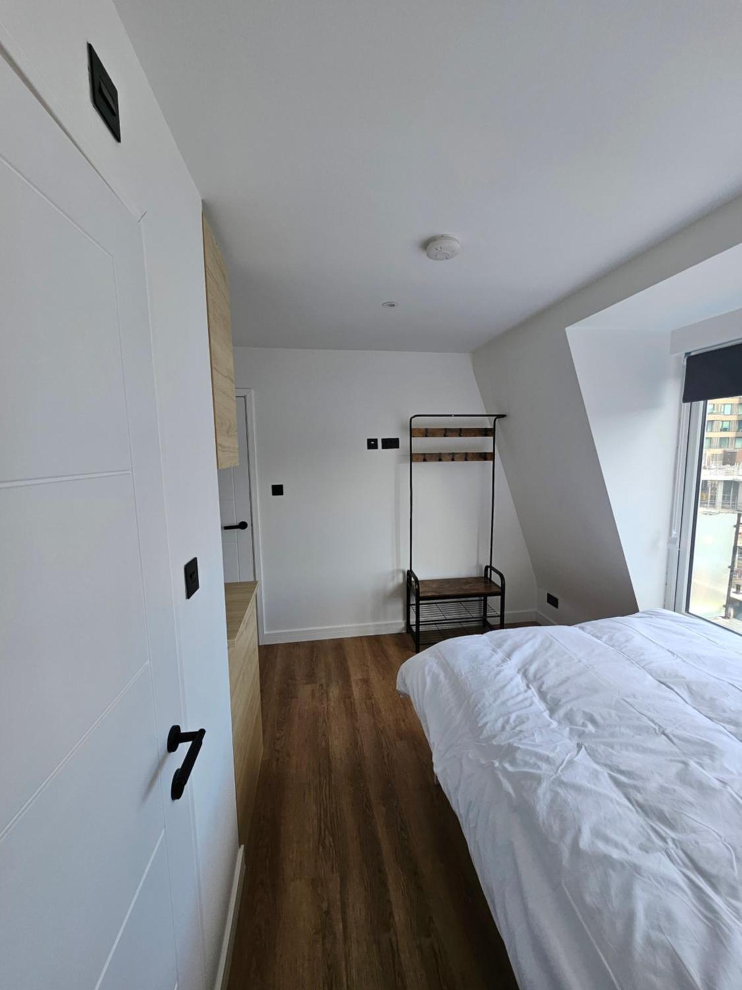 Starnest Shepherd's Bush London