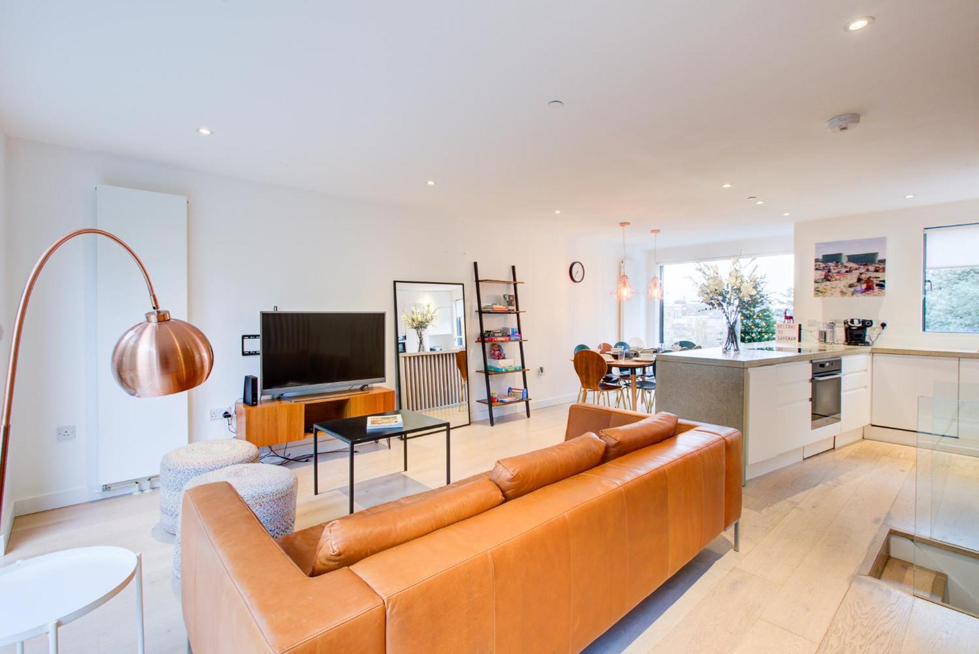 Neoteric Wimbledon Village Holiday home London