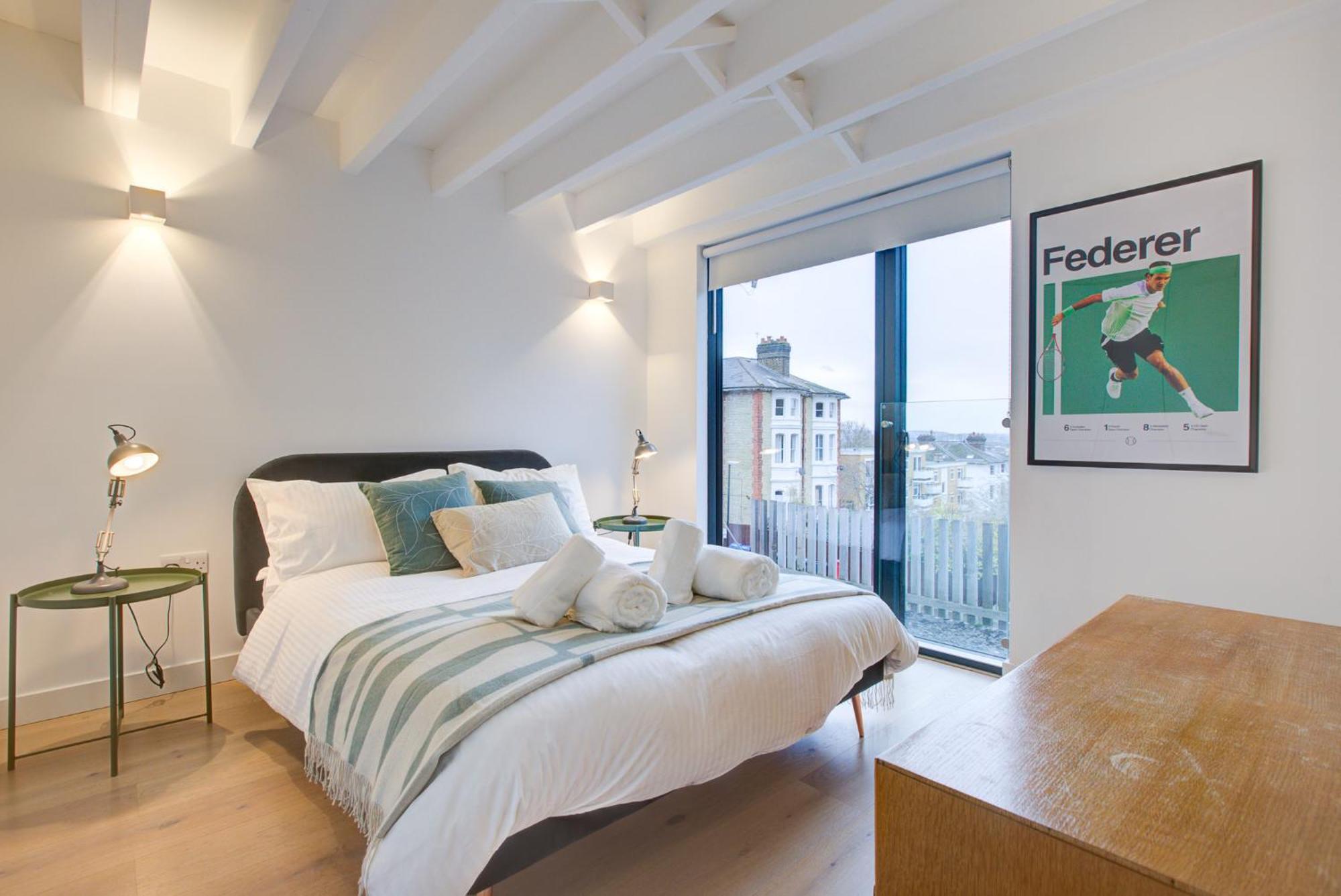 Neoteric Wimbledon Village Holiday home