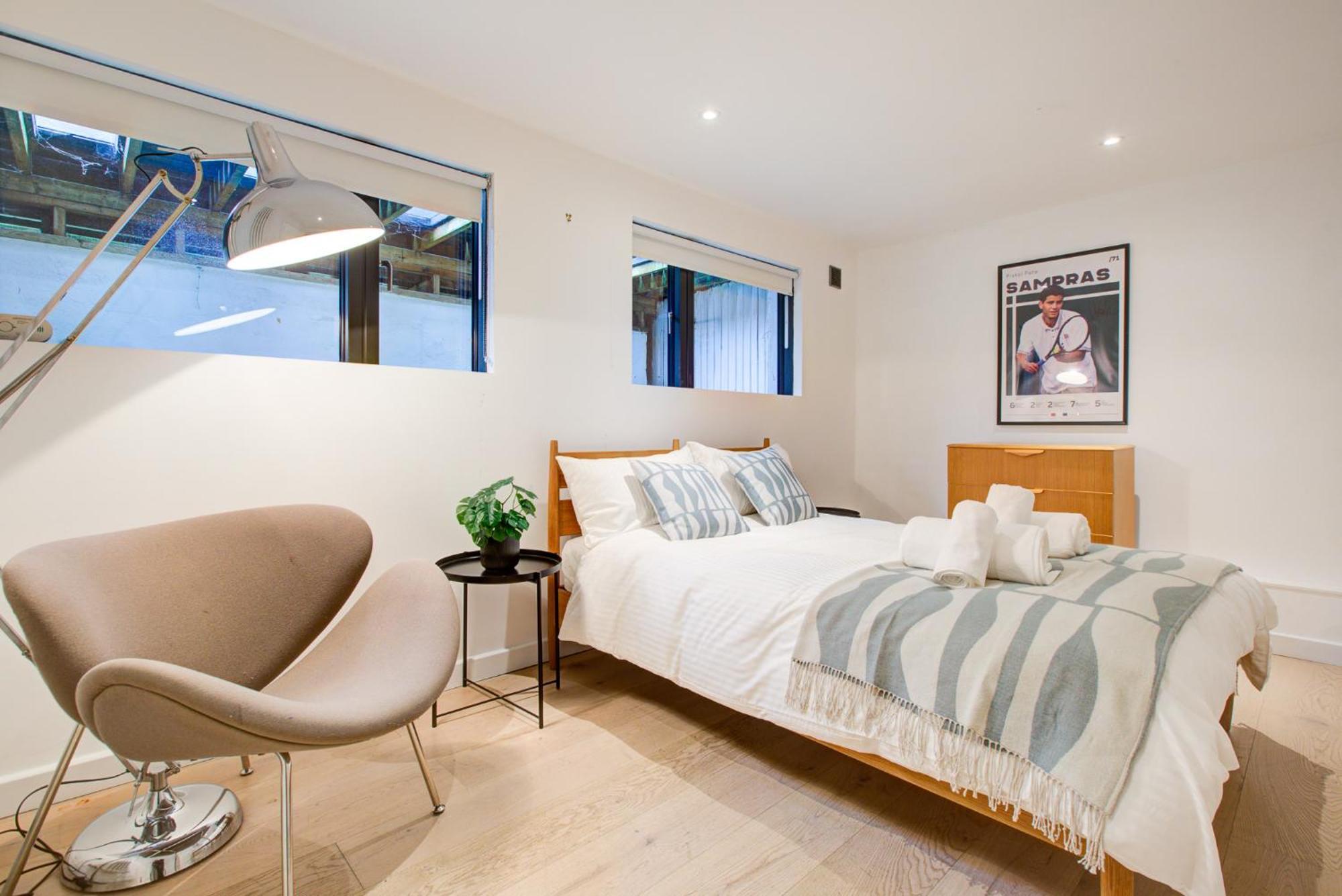 Neoteric Wimbledon Village Holiday home *