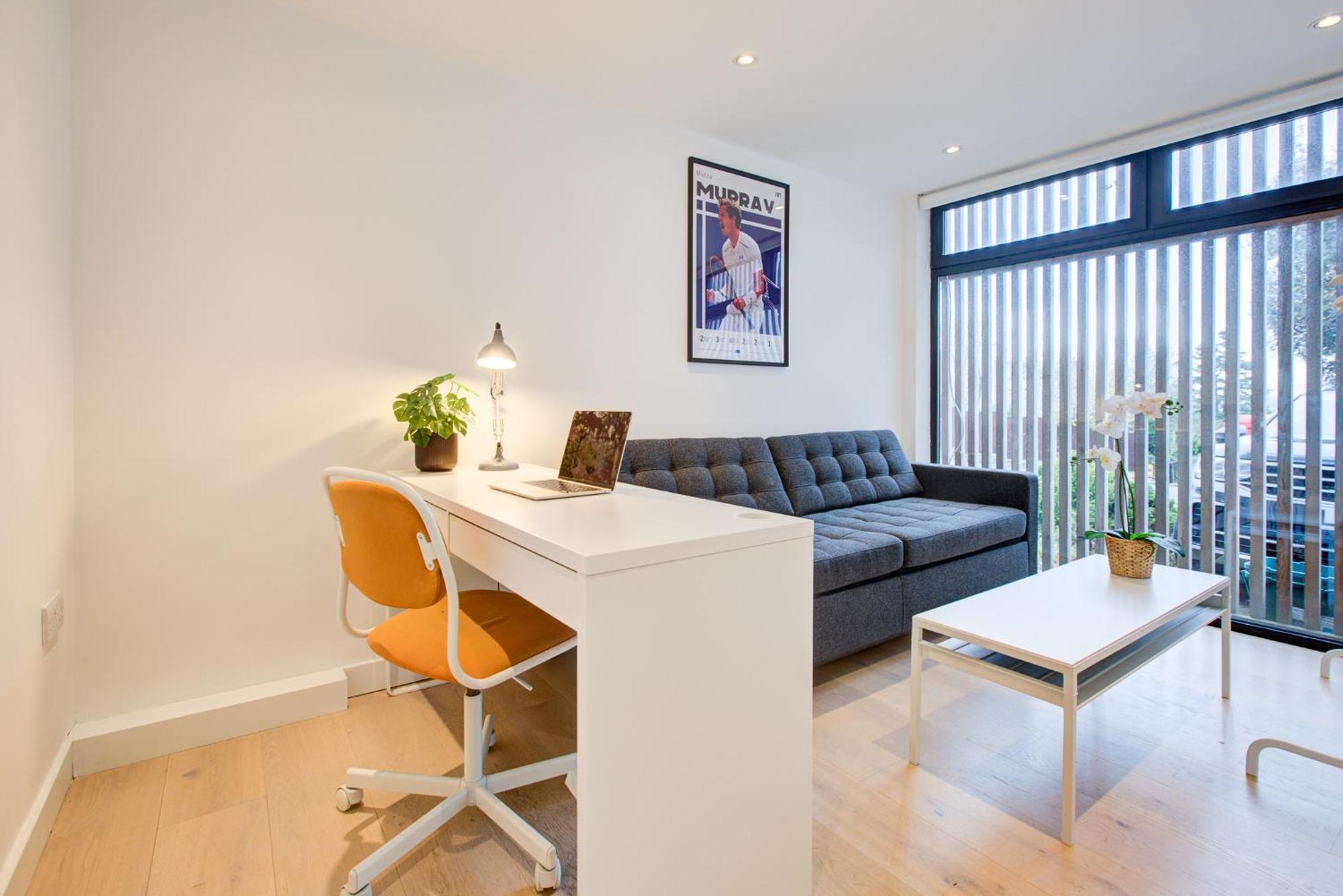 Neoteric Wimbledon Village Holiday home *