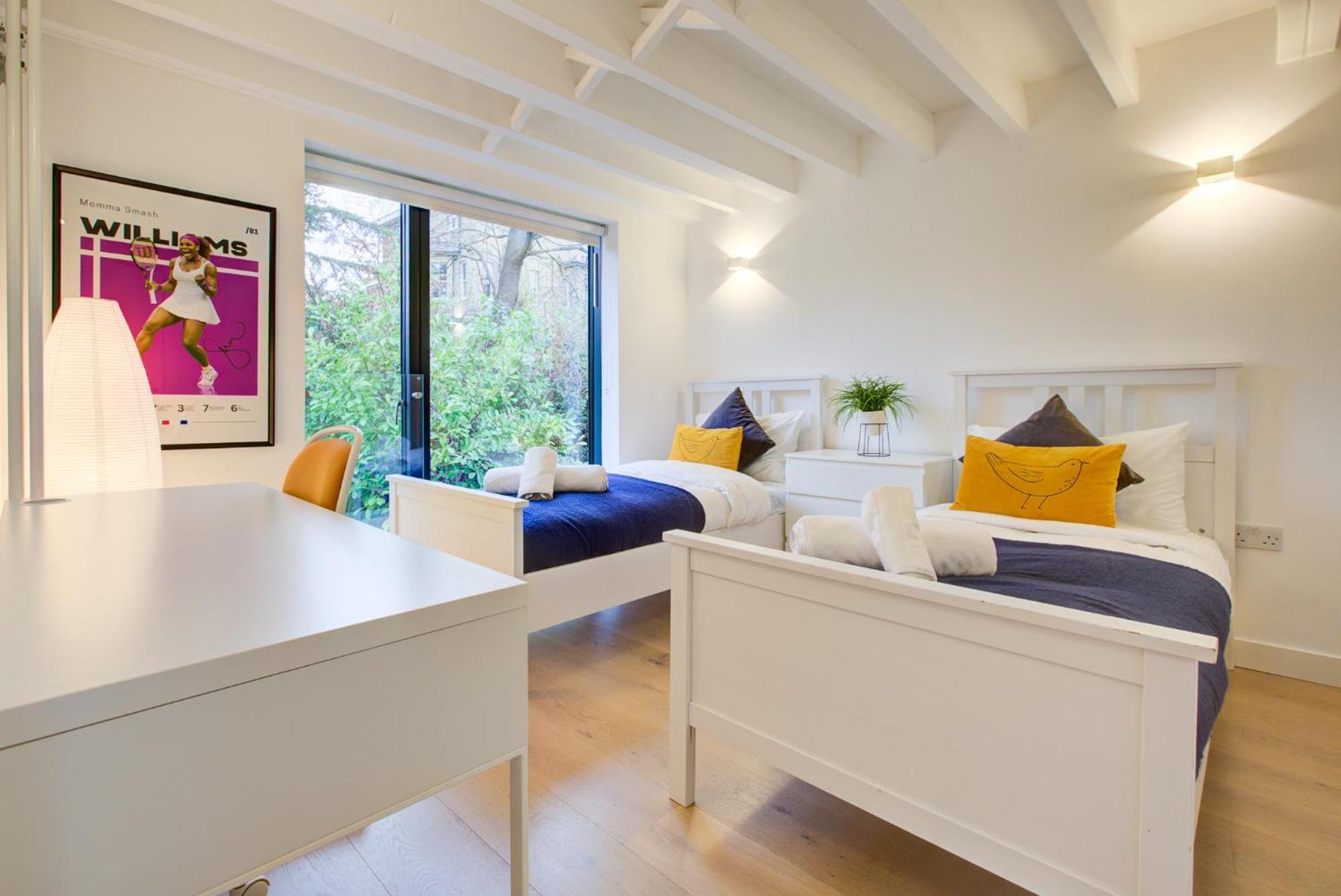 Neoteric Wimbledon Village Holiday home London