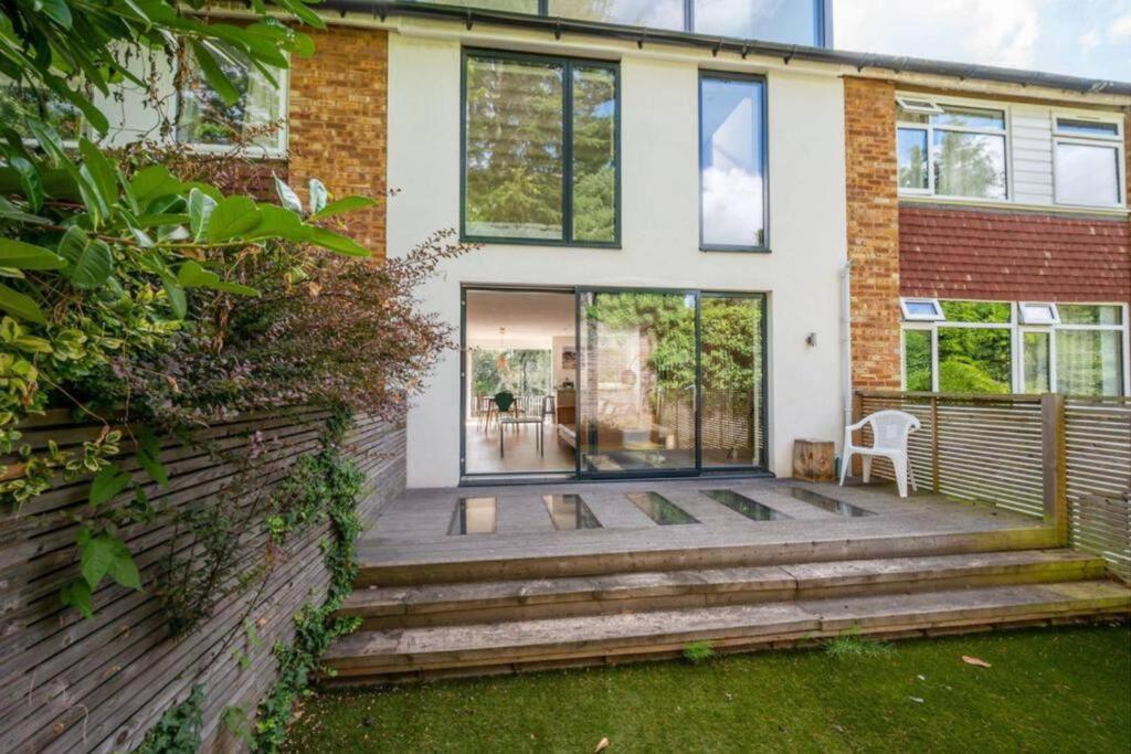 Neoteric Wimbledon Village Holiday home London