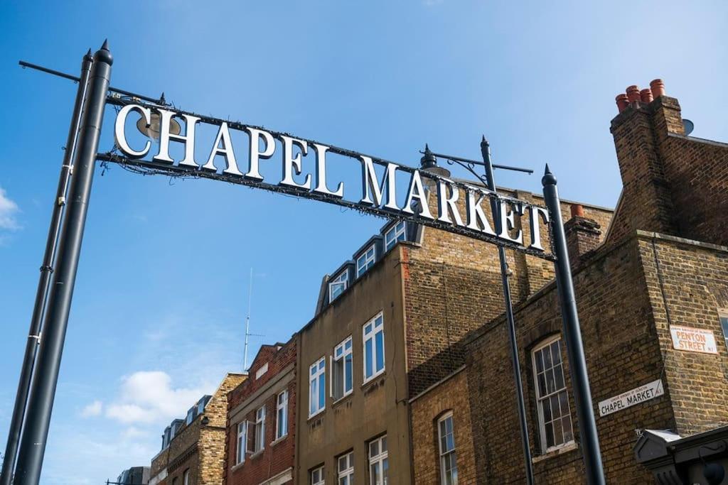 Spacious On Chapel Market London