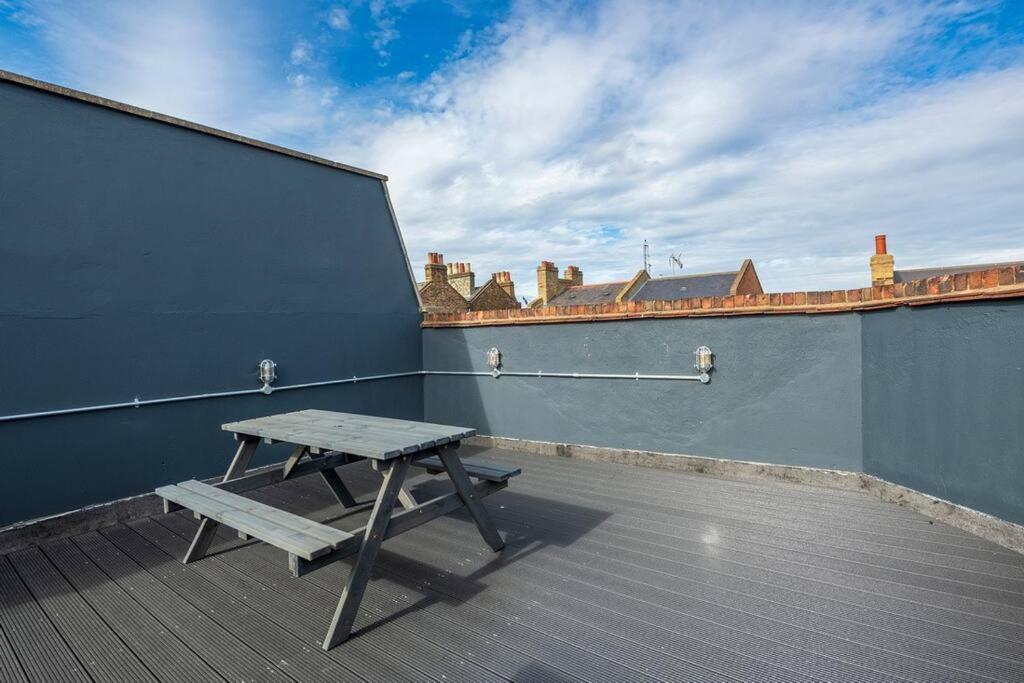 Holiday home Spacious On Chapel Market London