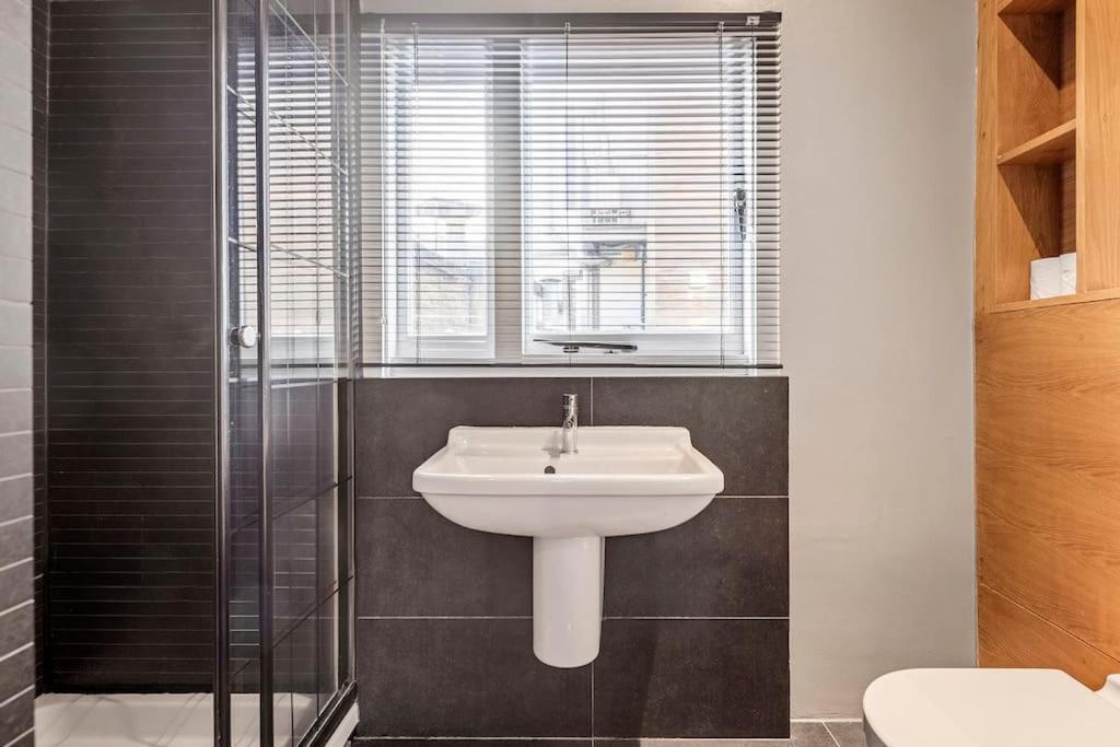 Holiday home Spacious On Chapel Market London
