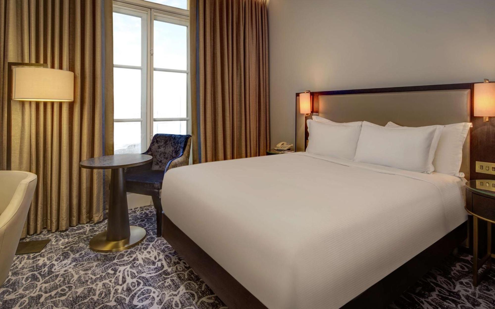 Hotel Hilton Euston 4*