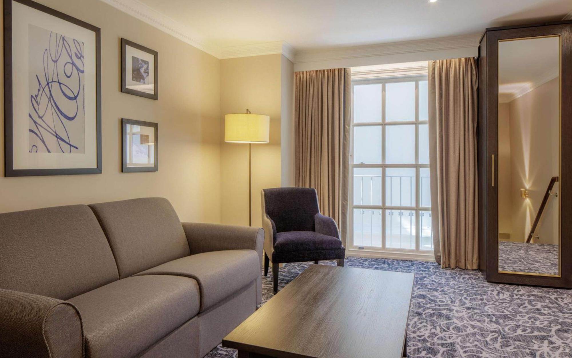 Hotel Hilton Euston 4*