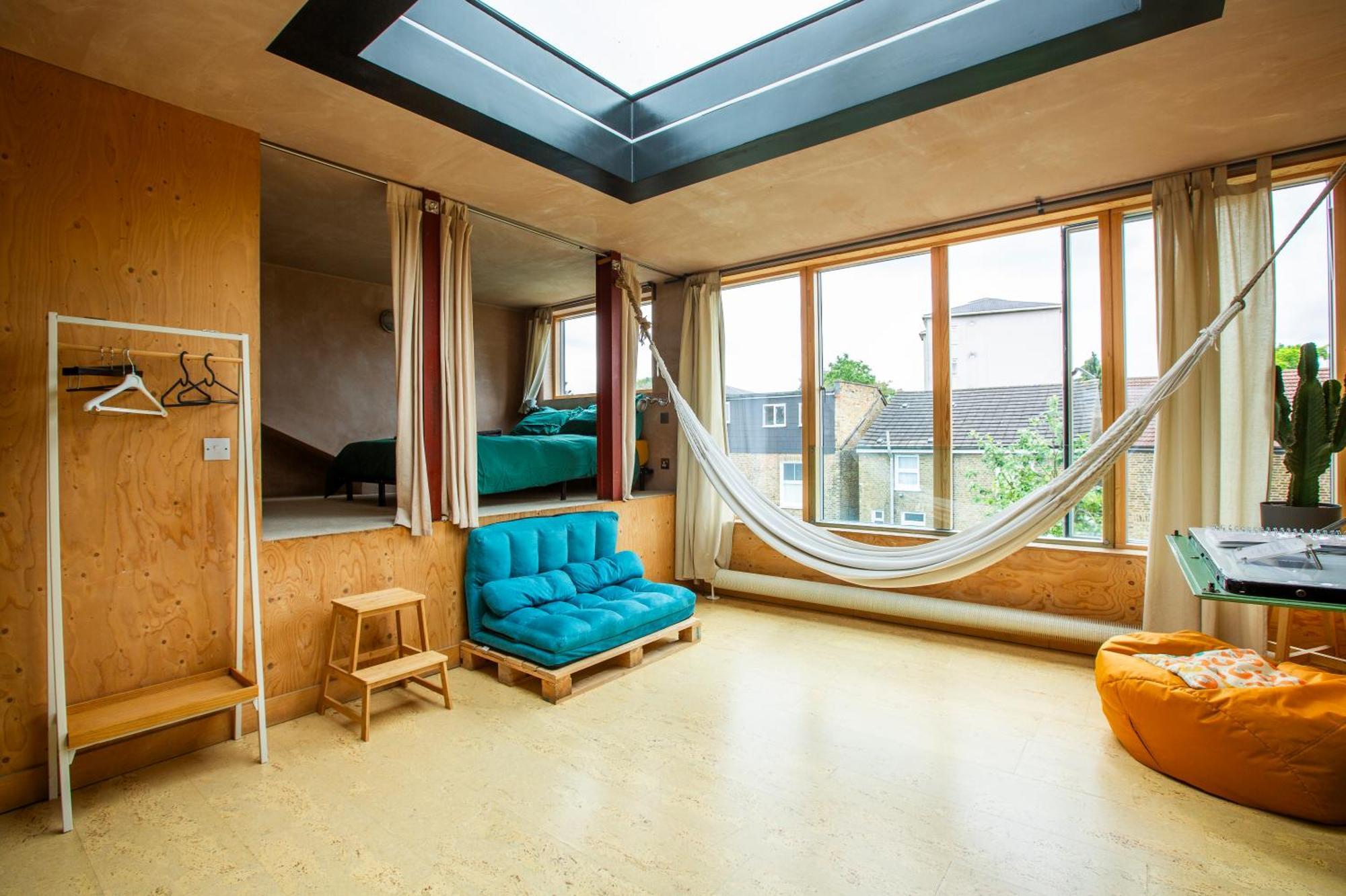 Stunning Loft In Brixton, *