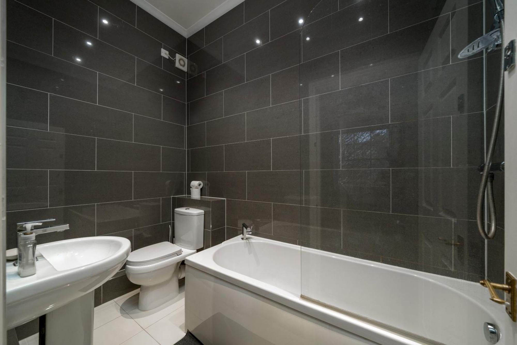 Comfort And Space In Canary Wharf With Easy Access To Excel, O2 Arena And Airport London