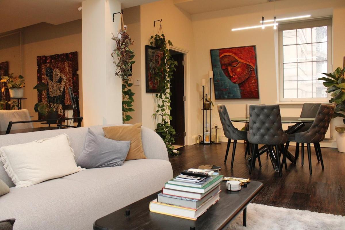 Penthouse With Garden In Chealsea * London