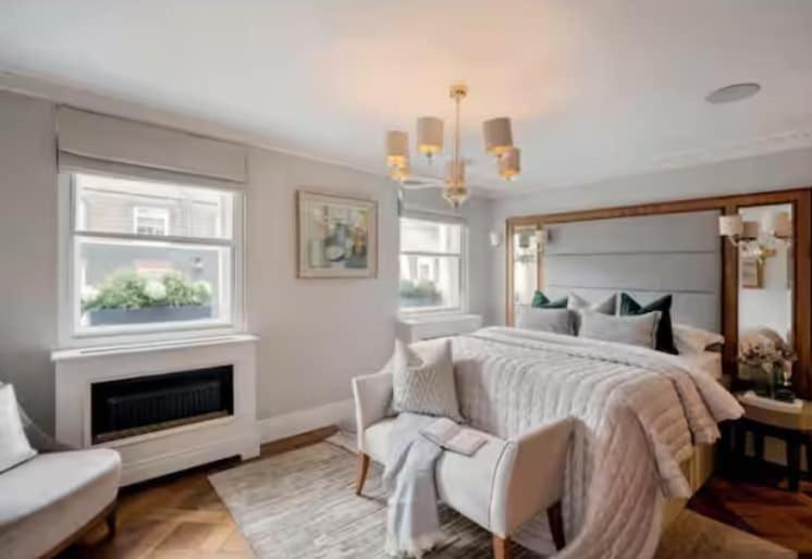 Apartment Exquisite 5br With Outdoor Terrace, Mayfair *